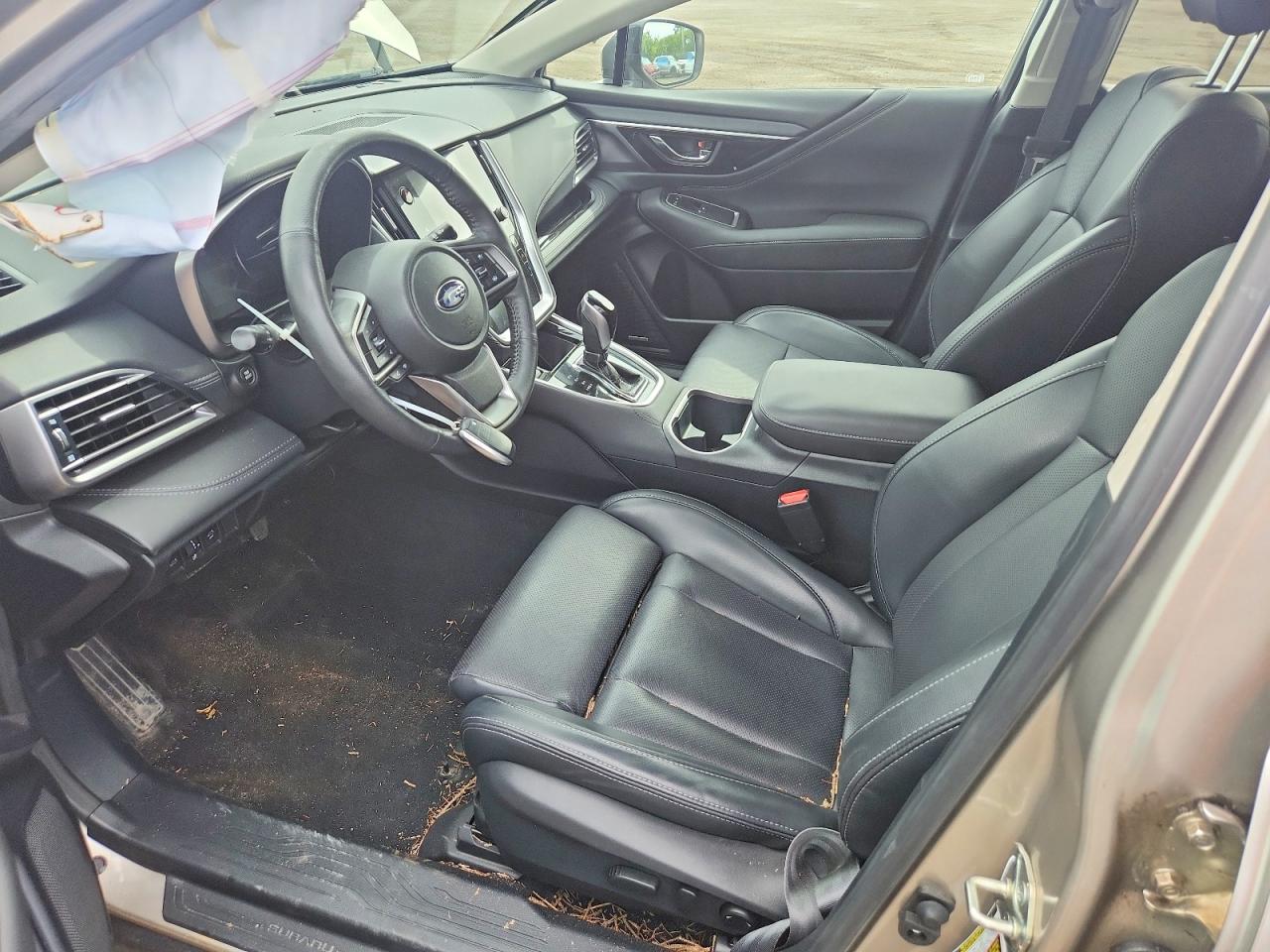 2020 Subaru Outback Limited Silver vin: 4S4BTDNC6L3229596