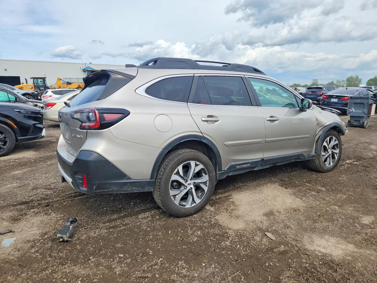 2020 Subaru Outback Limited Silver vin: 4S4BTDNC6L3229596