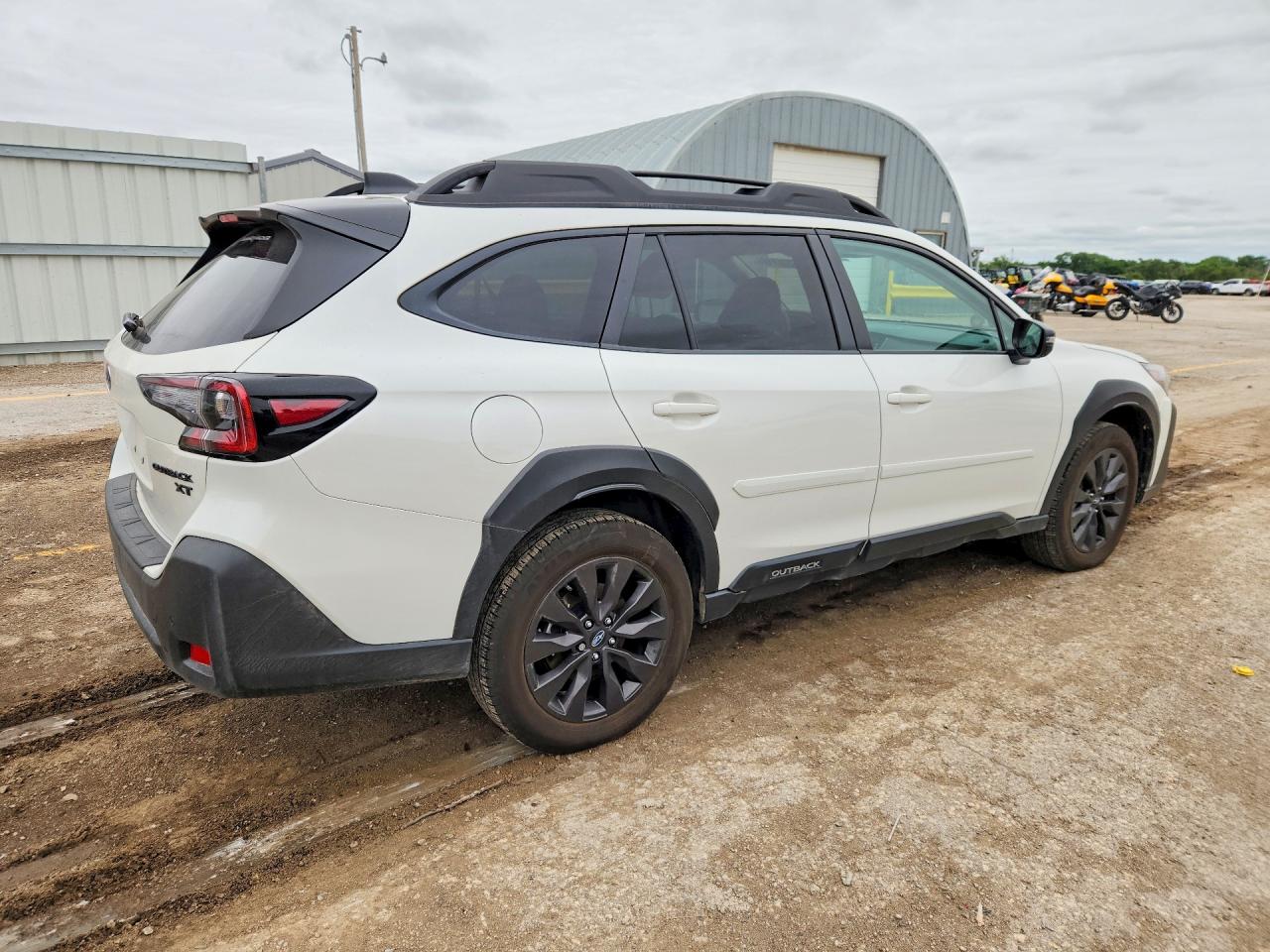 2025 Subaru Outback Onyx Edition Xt White vin: 4S4BTGLD4S3291803