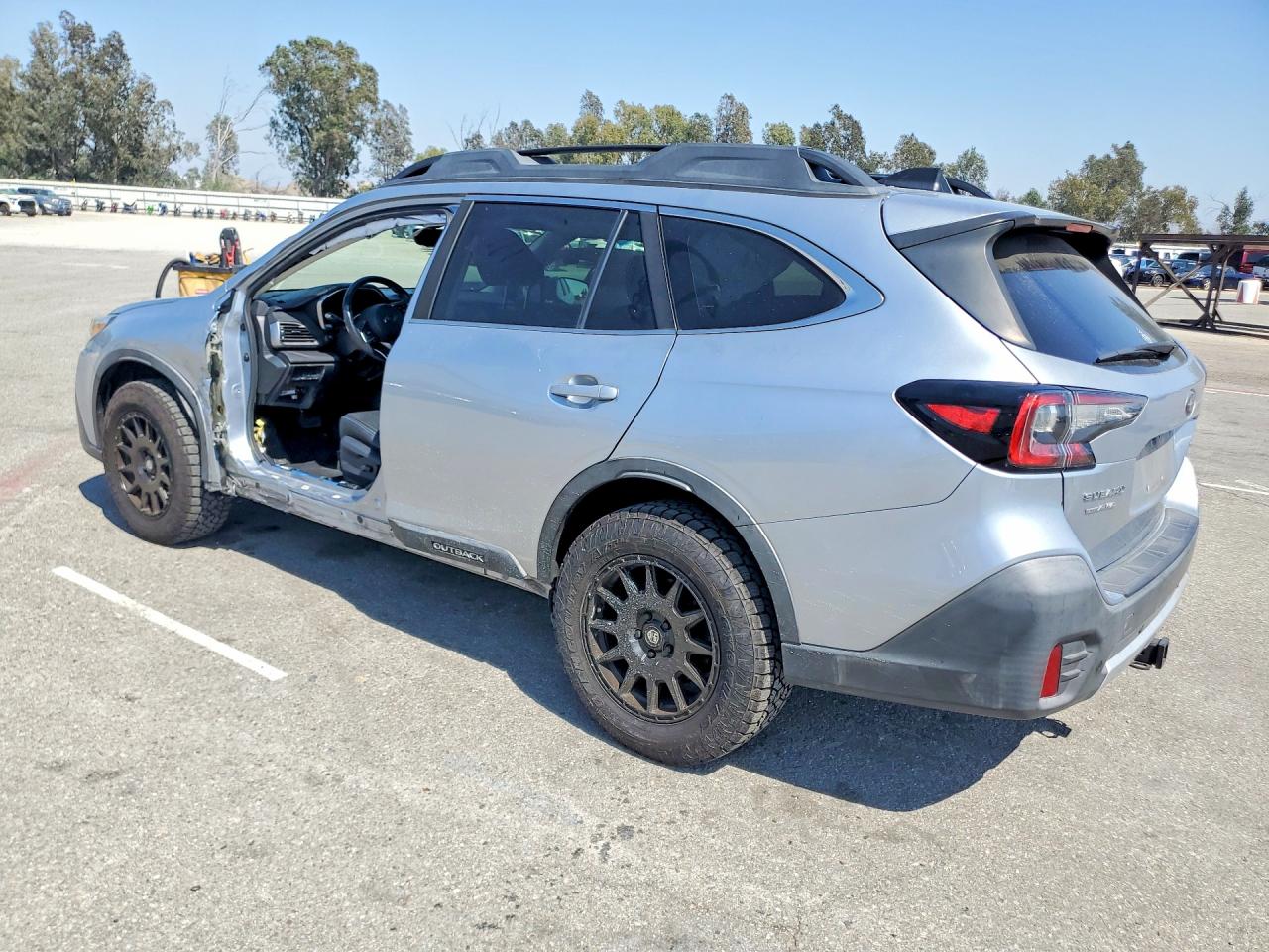 2020 Subaru Outback Xt Серебряный vin: 4S4BTGND2L3157855