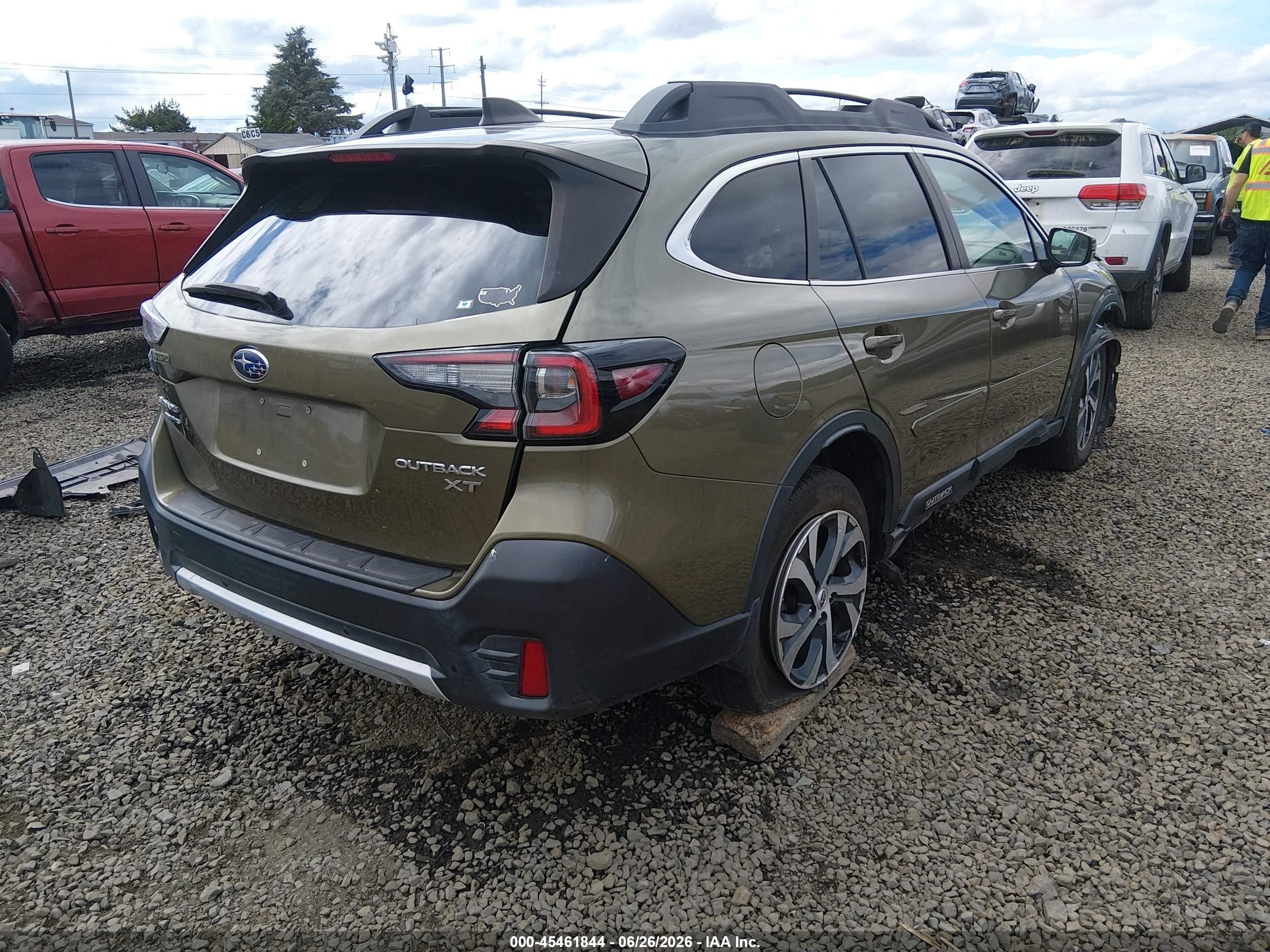 2021 Subaru Outback Limited Xt Green vin: 4S4BTGND3M3170356
