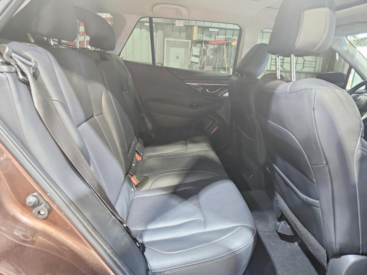 2022 Subaru Outback Limited Xt Brown vin: 4S4BTGND3N3131803