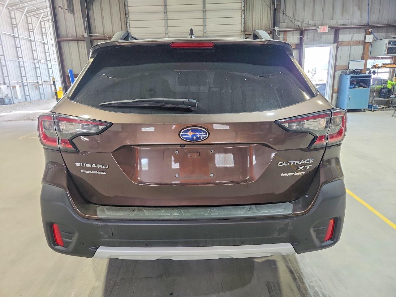 2022 Subaru Outback Limited Xt Brown vin: 4S4BTGND3N3131803