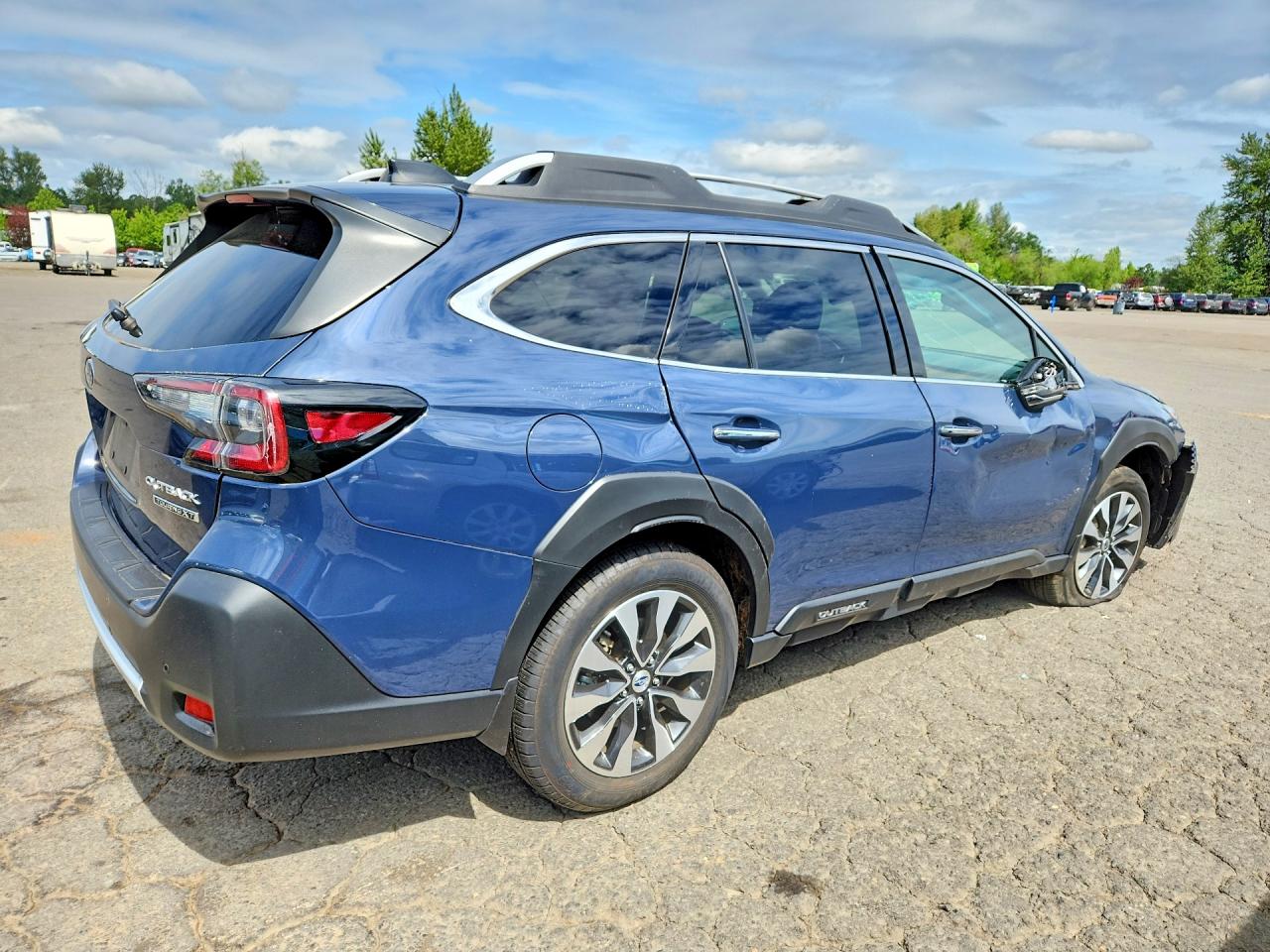 2024 Subaru Outback Touring Blue vin: 4S4BTGPD5R3178463
