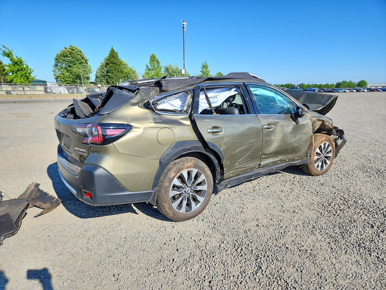 2024 Subaru Outback Touring Green vin: 4S4BTGPD7R3184913
