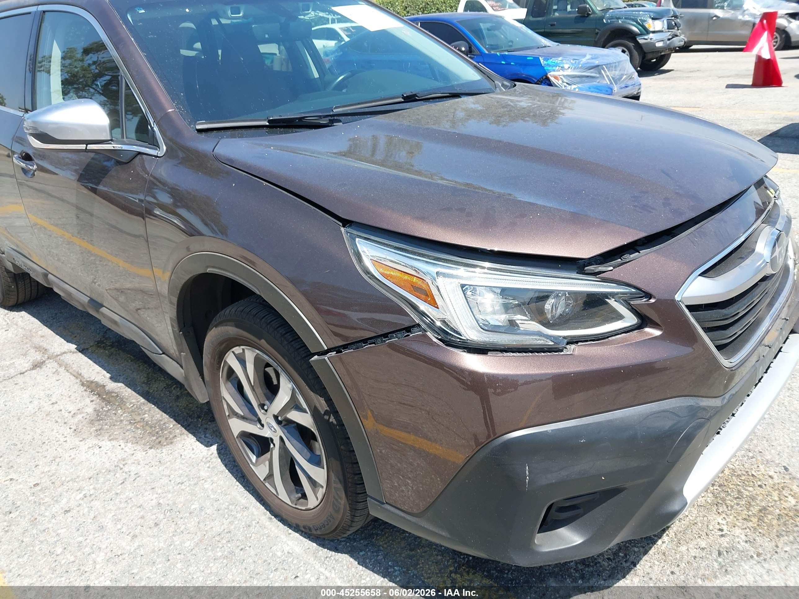 2021 Subaru Outback Touring Xt Brown vin: 4S4BTGPD9M3145703