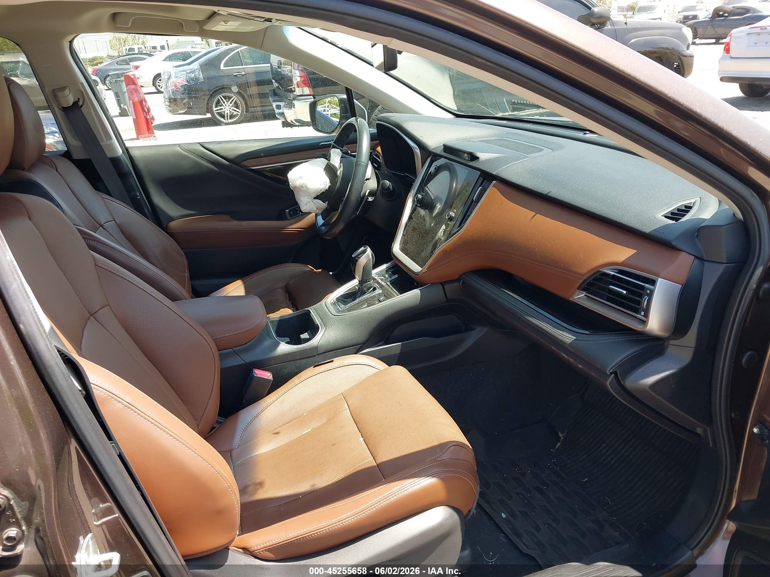 2021 Subaru Outback Touring Xt Brown vin: 4S4BTGPD9M3145703