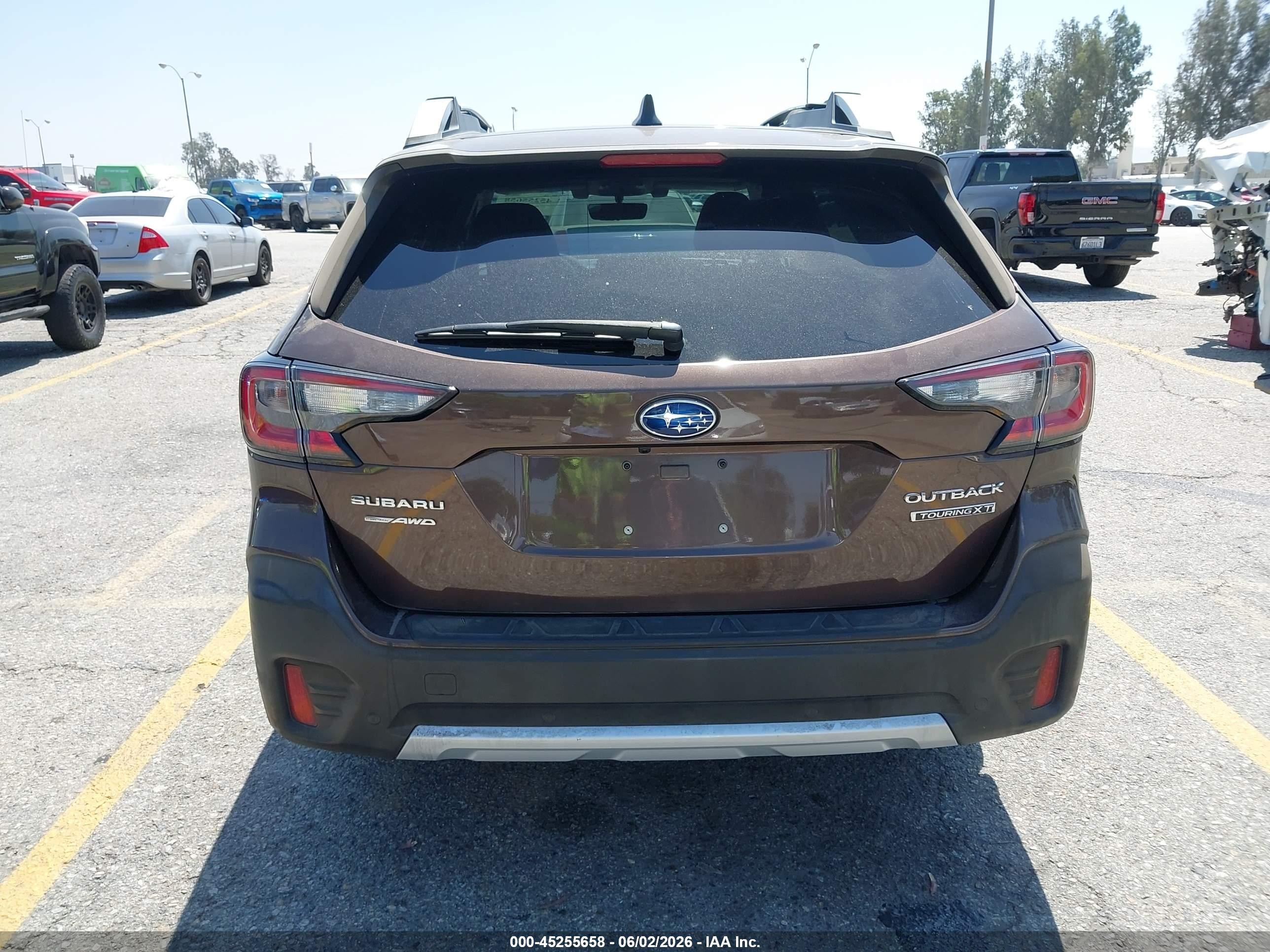 2021 Subaru Outback Touring Xt Brown vin: 4S4BTGPD9M3145703