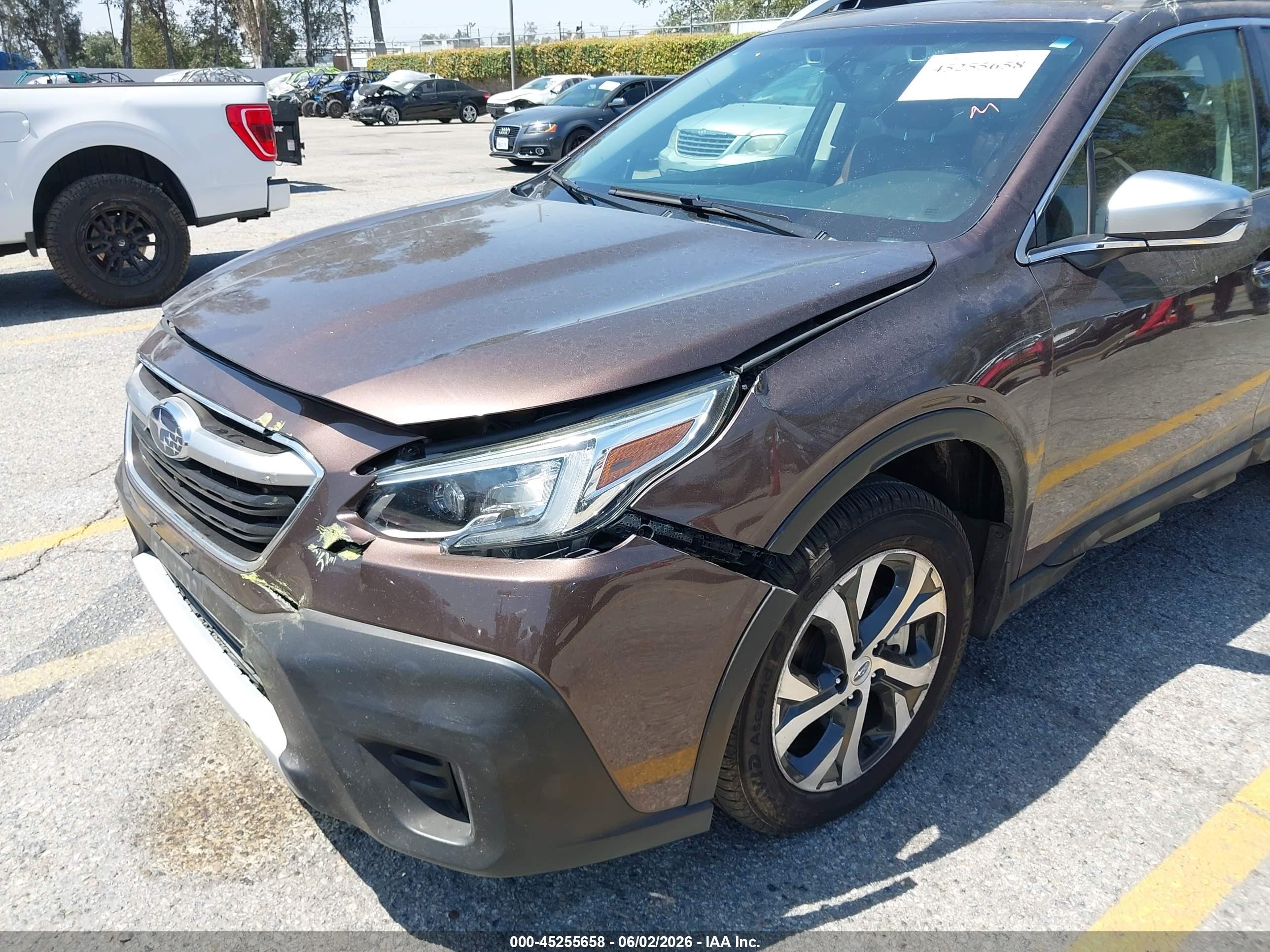 2021 Subaru Outback Touring Xt Brown vin: 4S4BTGPD9M3145703