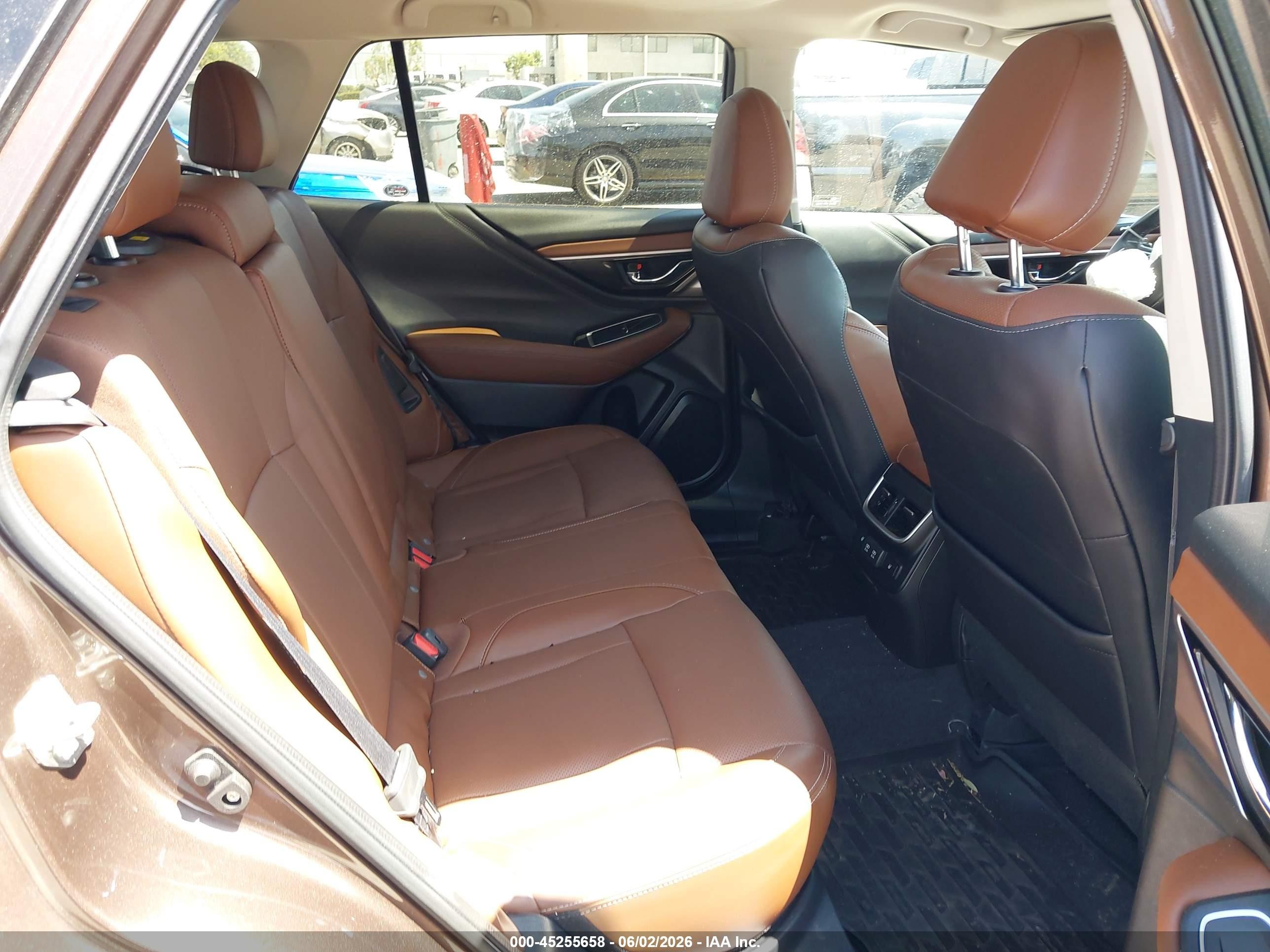2021 Subaru Outback Touring Xt Brown vin: 4S4BTGPD9M3145703