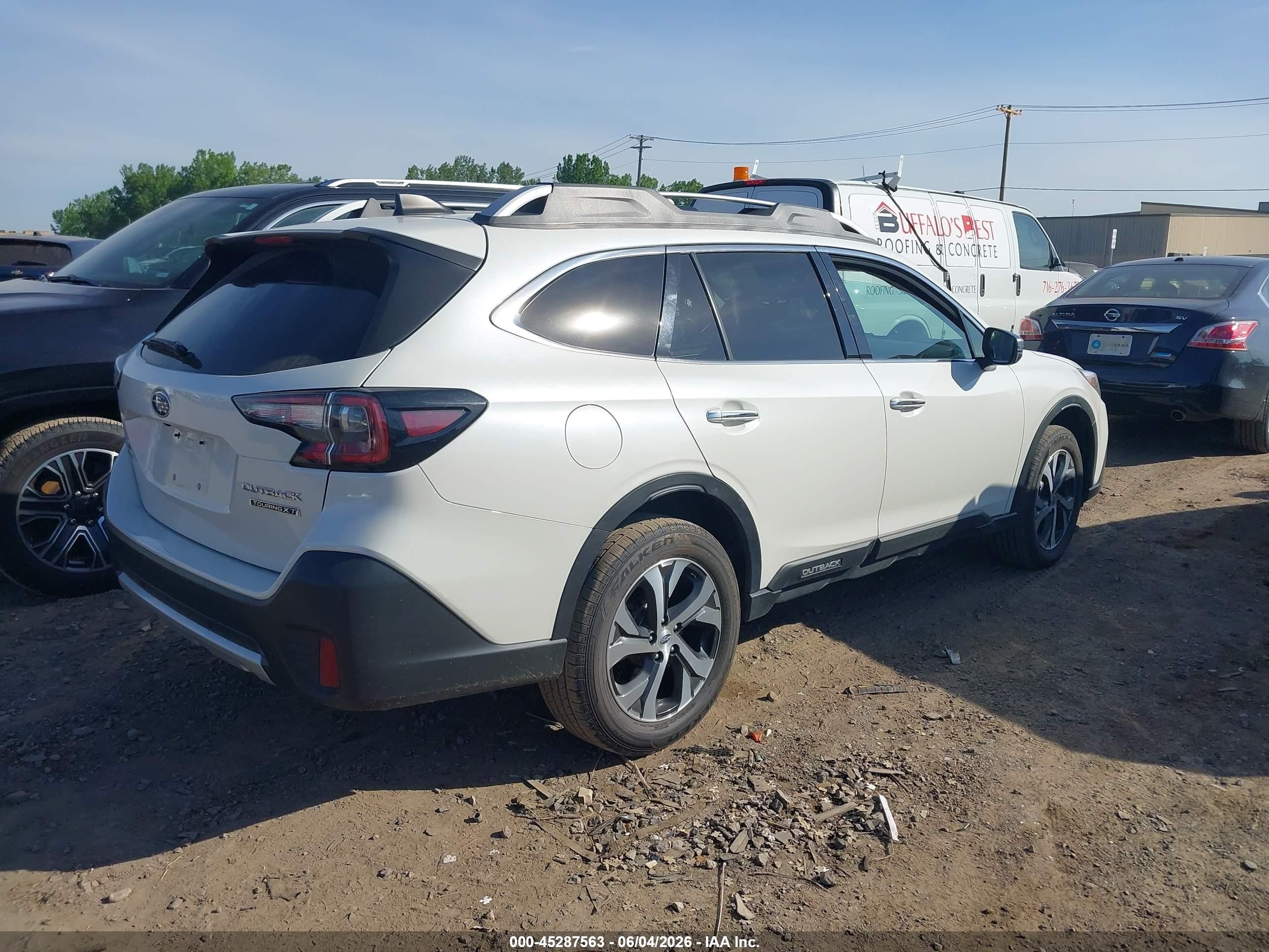2020 Subaru Outback Touring Xt White vin: 4S4BTGPDXL3221184