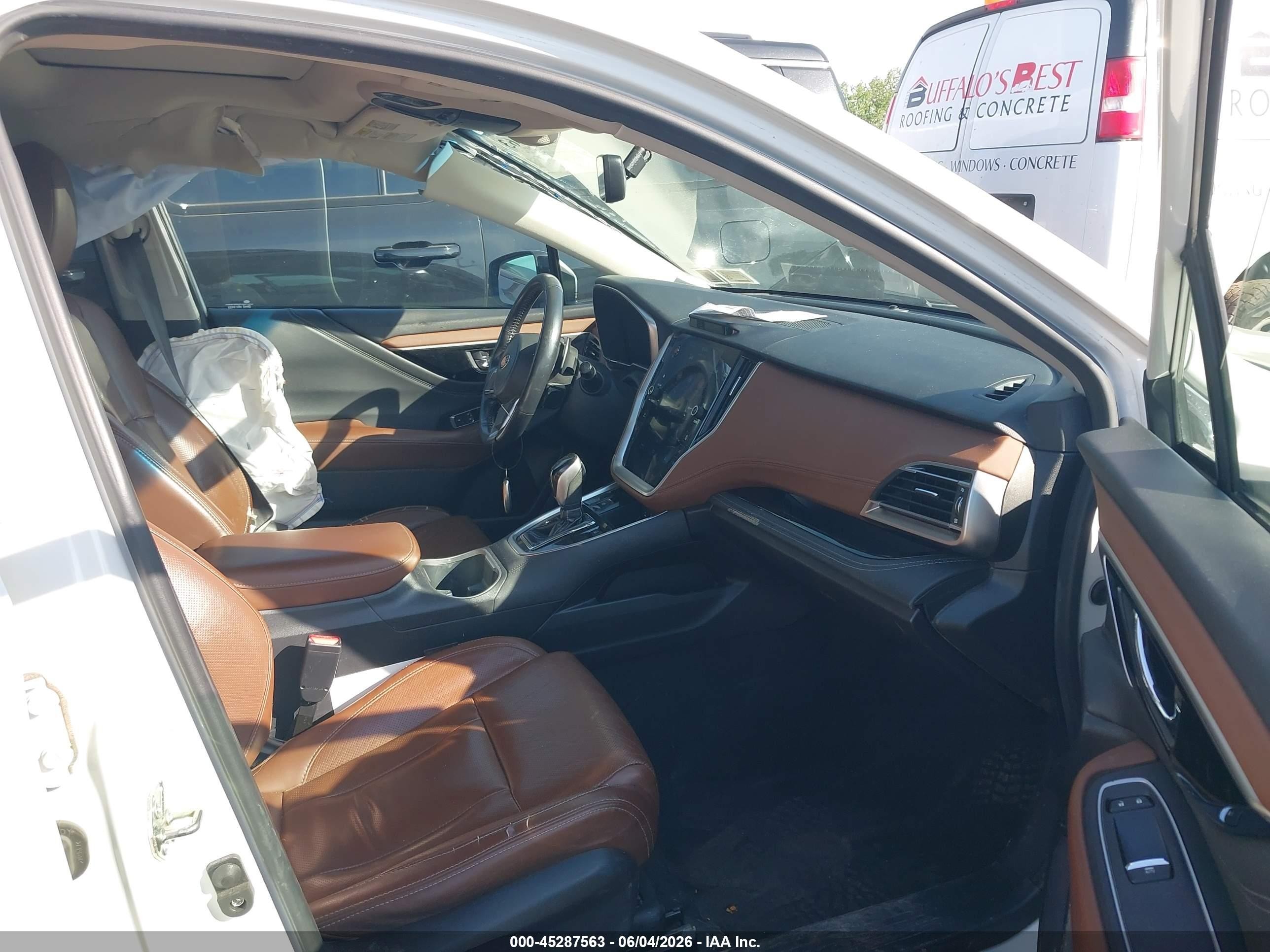 2020 Subaru Outback Touring Xt White vin: 4S4BTGPDXL3221184