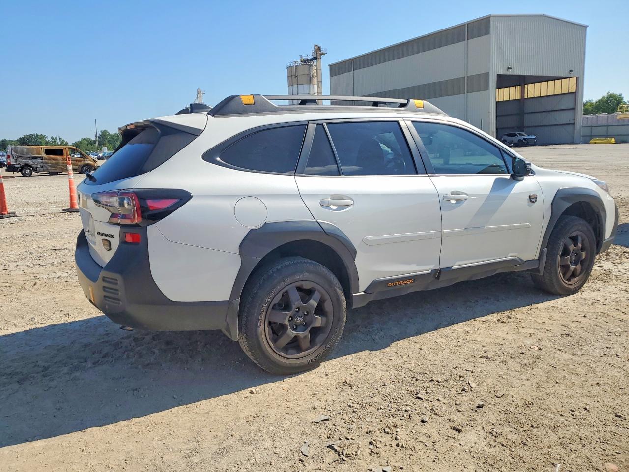2022 Subaru Outback Wilderness White vin: 4S4BTGUD3N3217629