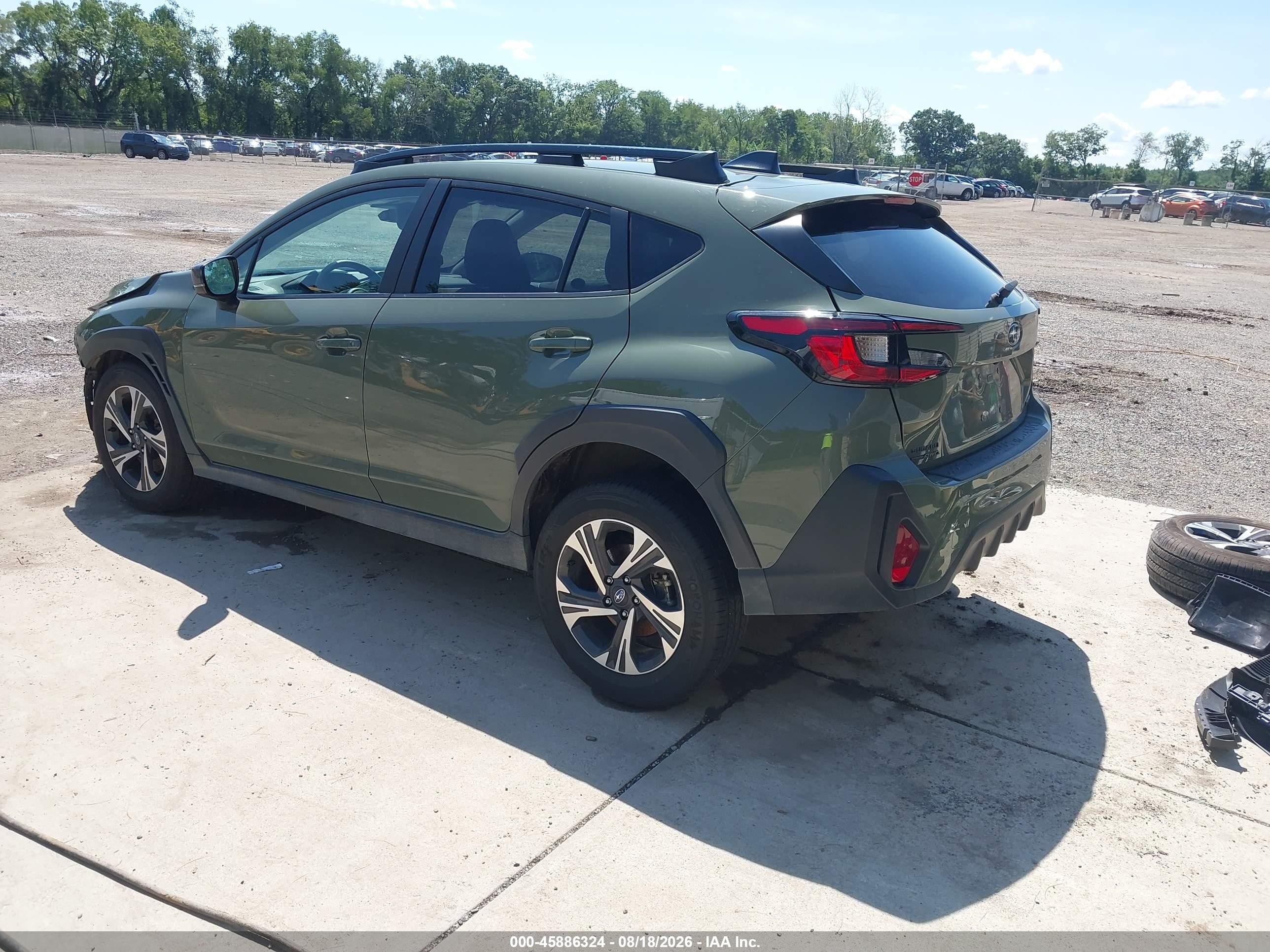 2026 Subaru Crosstrek Premium Green vin: 4S4GUHD68T3701206
