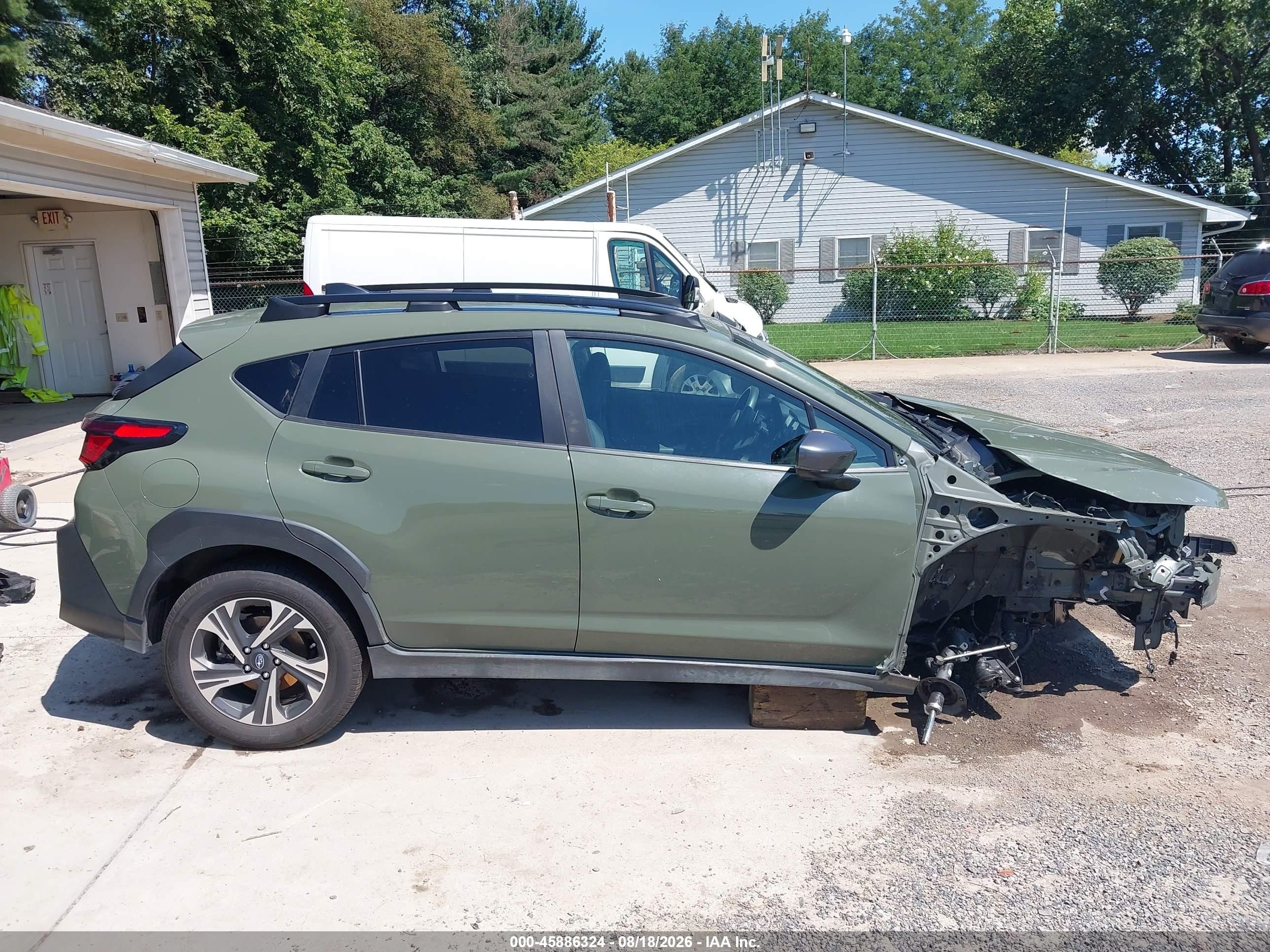 2026 Subaru Crosstrek Premium Green vin: 4S4GUHD68T3701206
