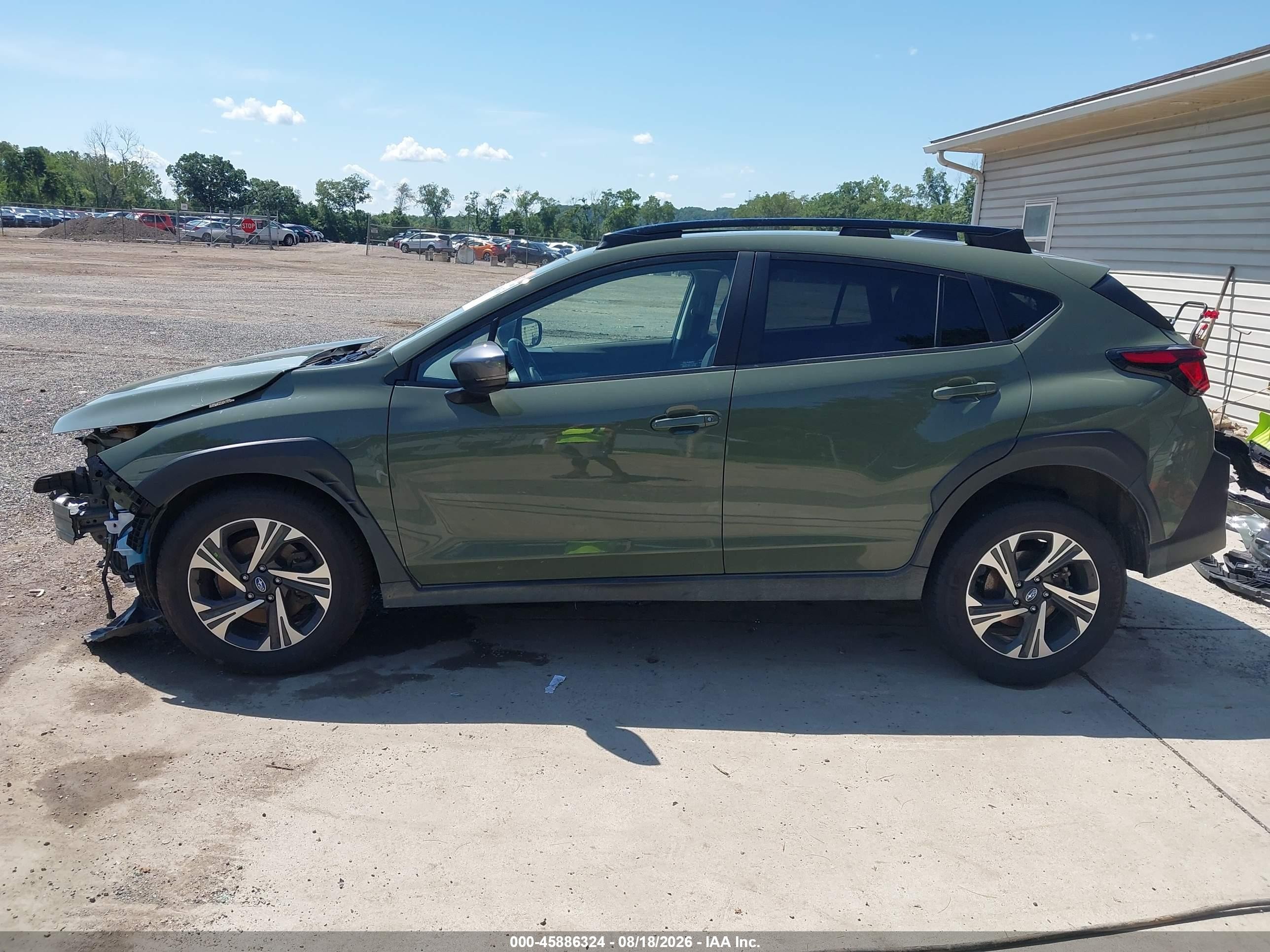2026 Subaru Crosstrek Premium Green vin: 4S4GUHD68T3701206