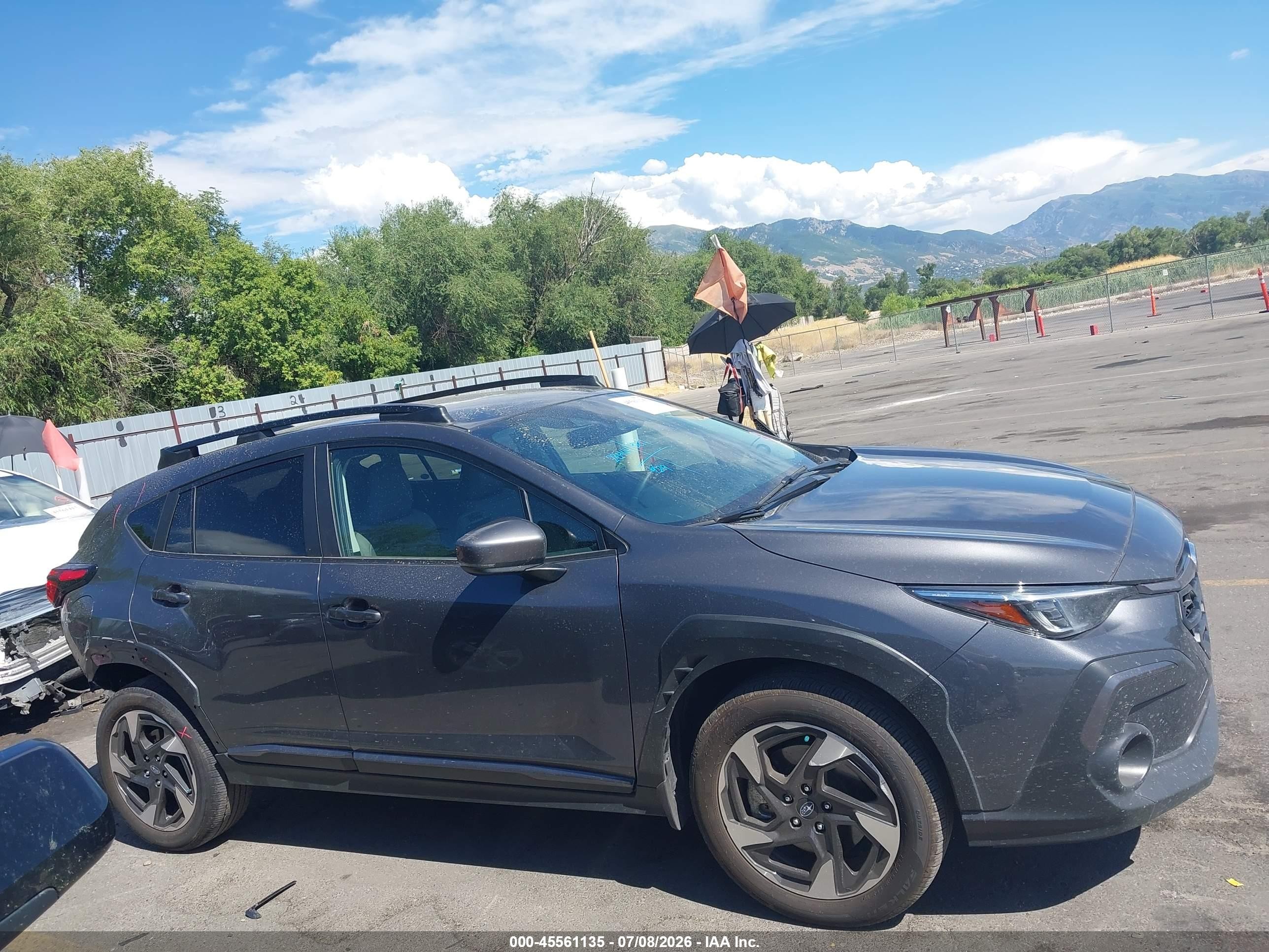 2025 Subaru Crosstrek Limited Gray vin: 4S4GUHL69S3759101