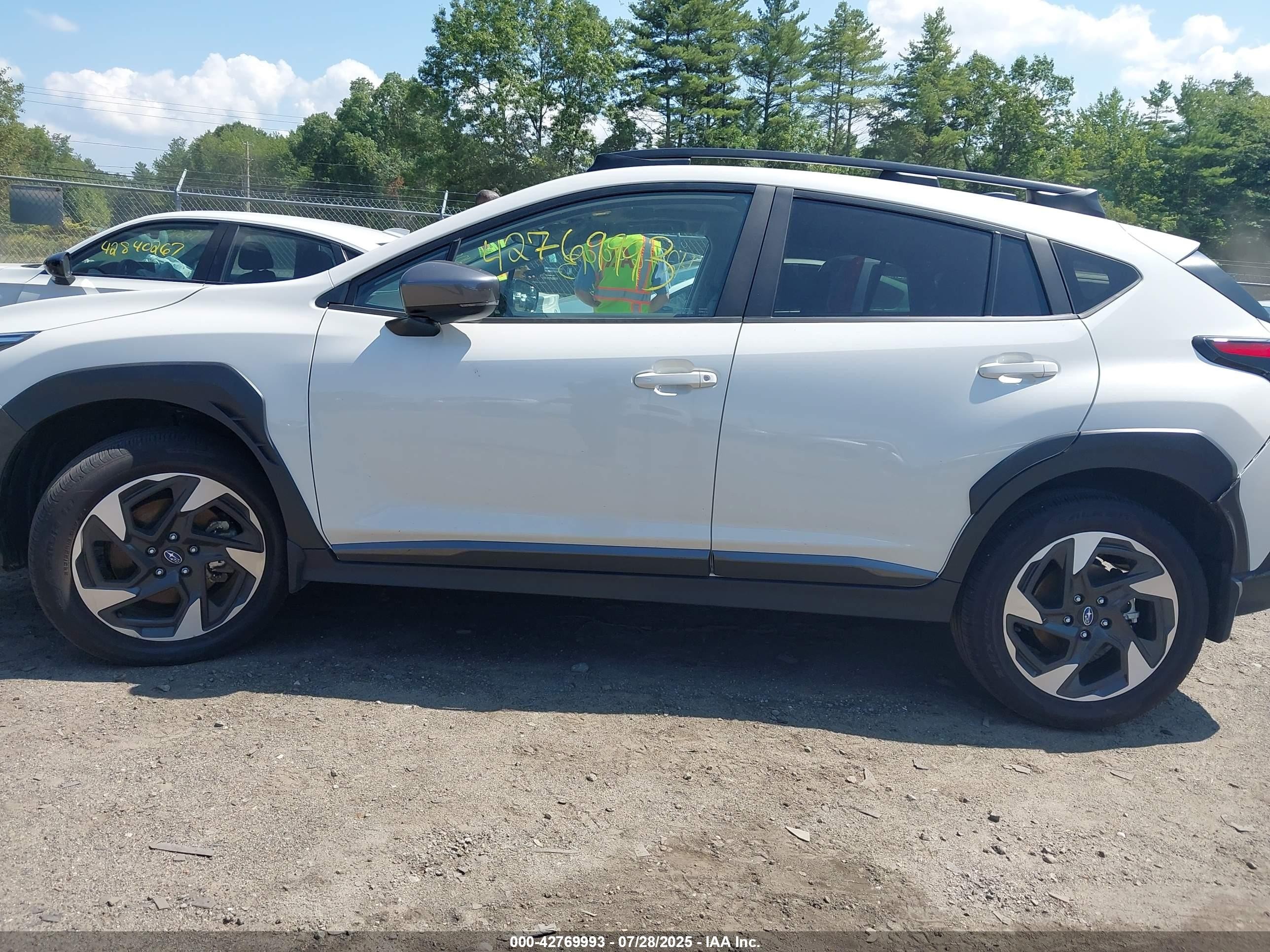 2025 Subaru Crosstrek Limited Белый vin: 4S4GUHM62S3715701