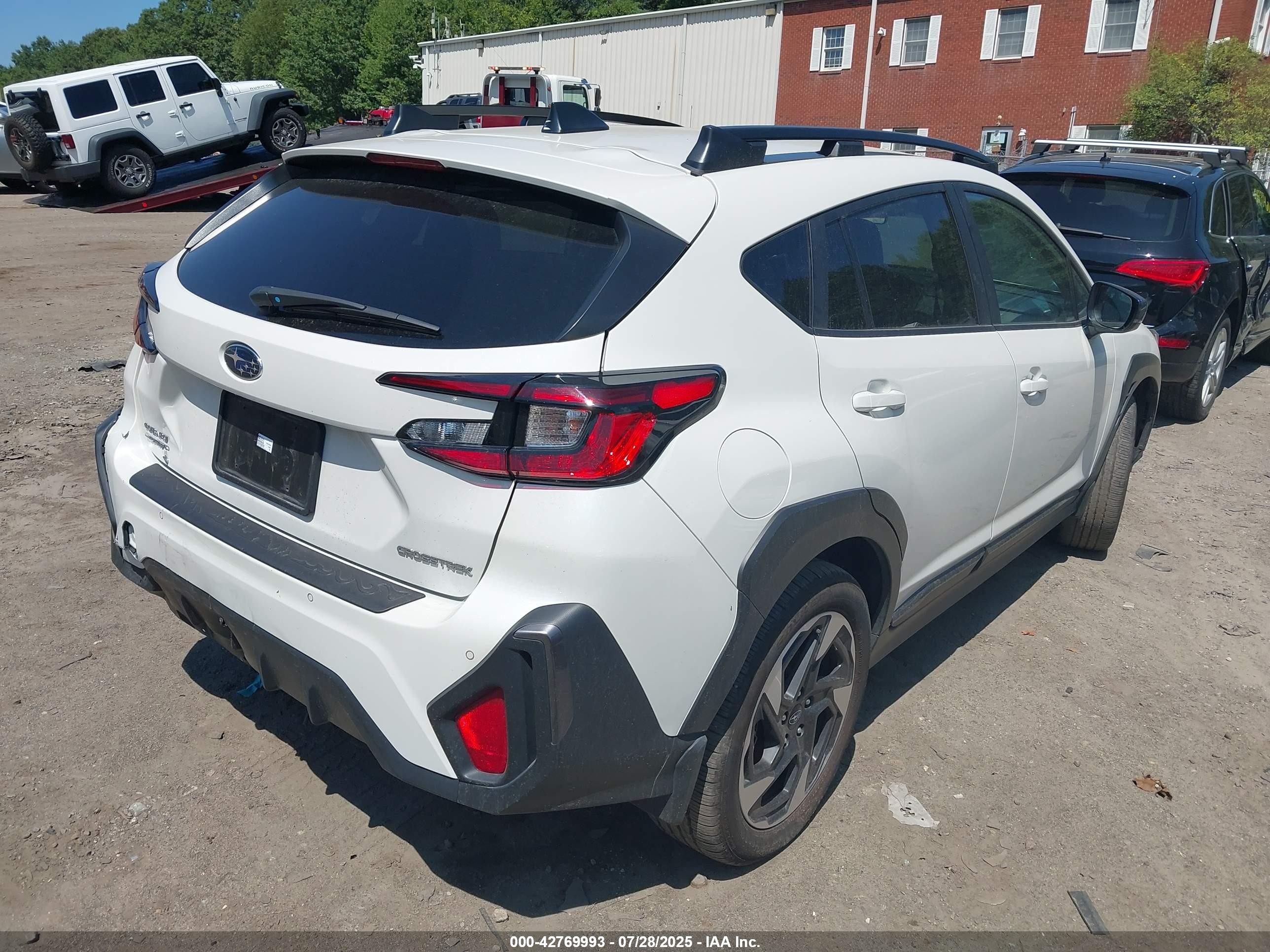 2025 Subaru Crosstrek Limited Белый vin: 4S4GUHM62S3715701