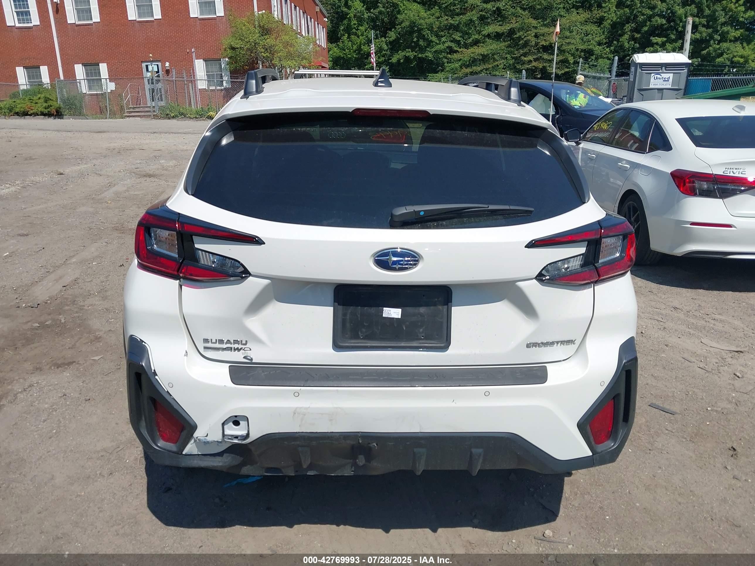 2025 Subaru Crosstrek Limited Белый vin: 4S4GUHM62S3715701