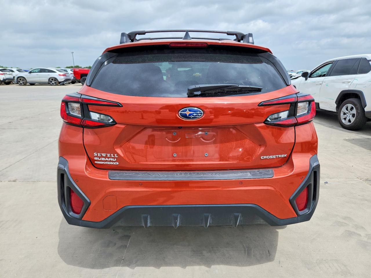 2024 Subaru Crosstrek Limited Оранжевый vin: 4S4GUHN64R3771003