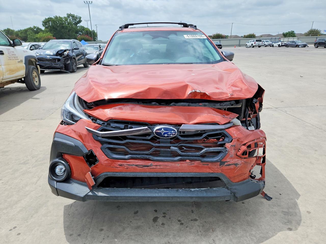 2024 Subaru Crosstrek Limited Оранжевый vin: 4S4GUHN64R3771003