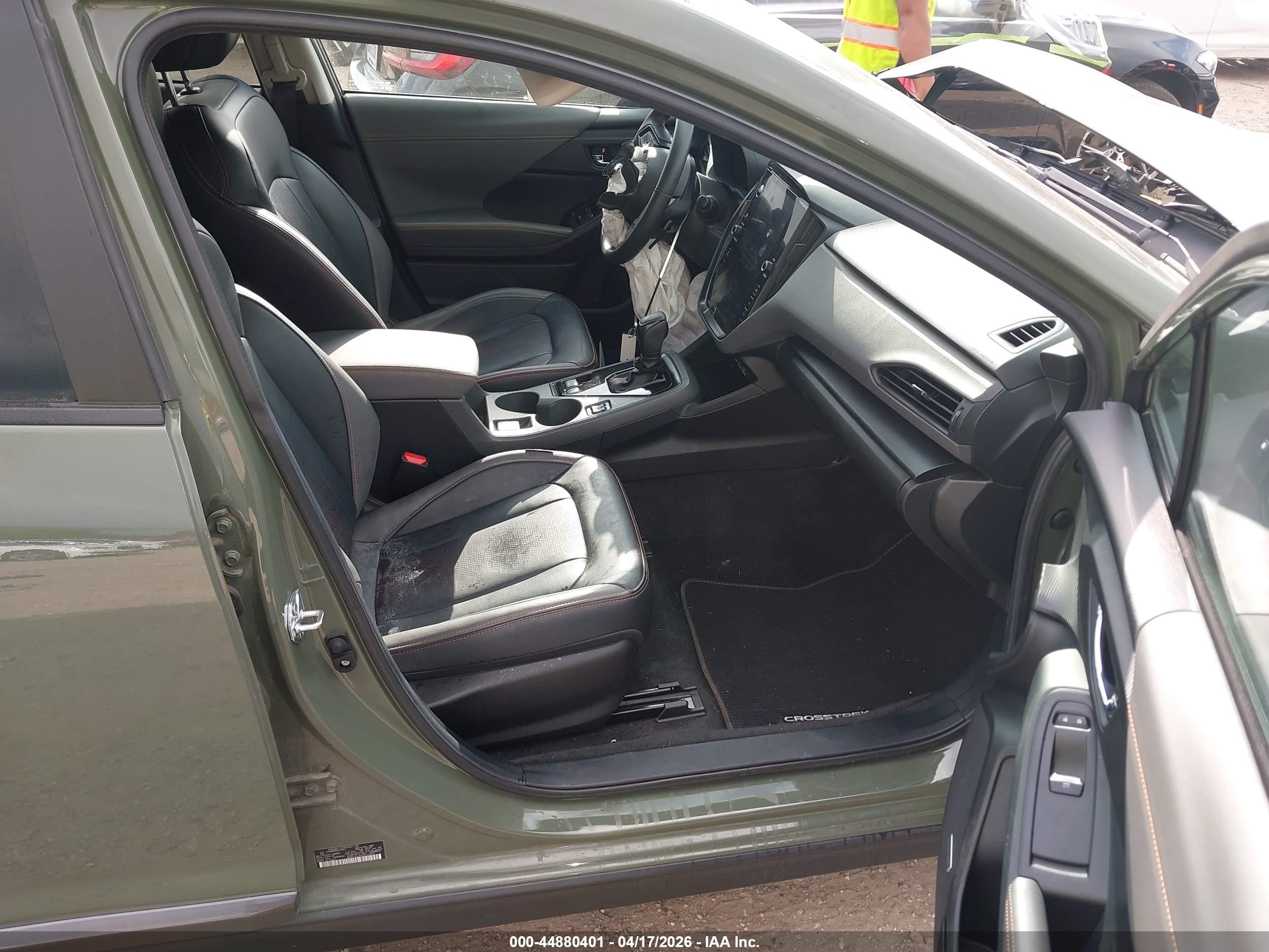 2025 Subaru Crosstrek Limited Green vin: 4S4GUHN65S3751977