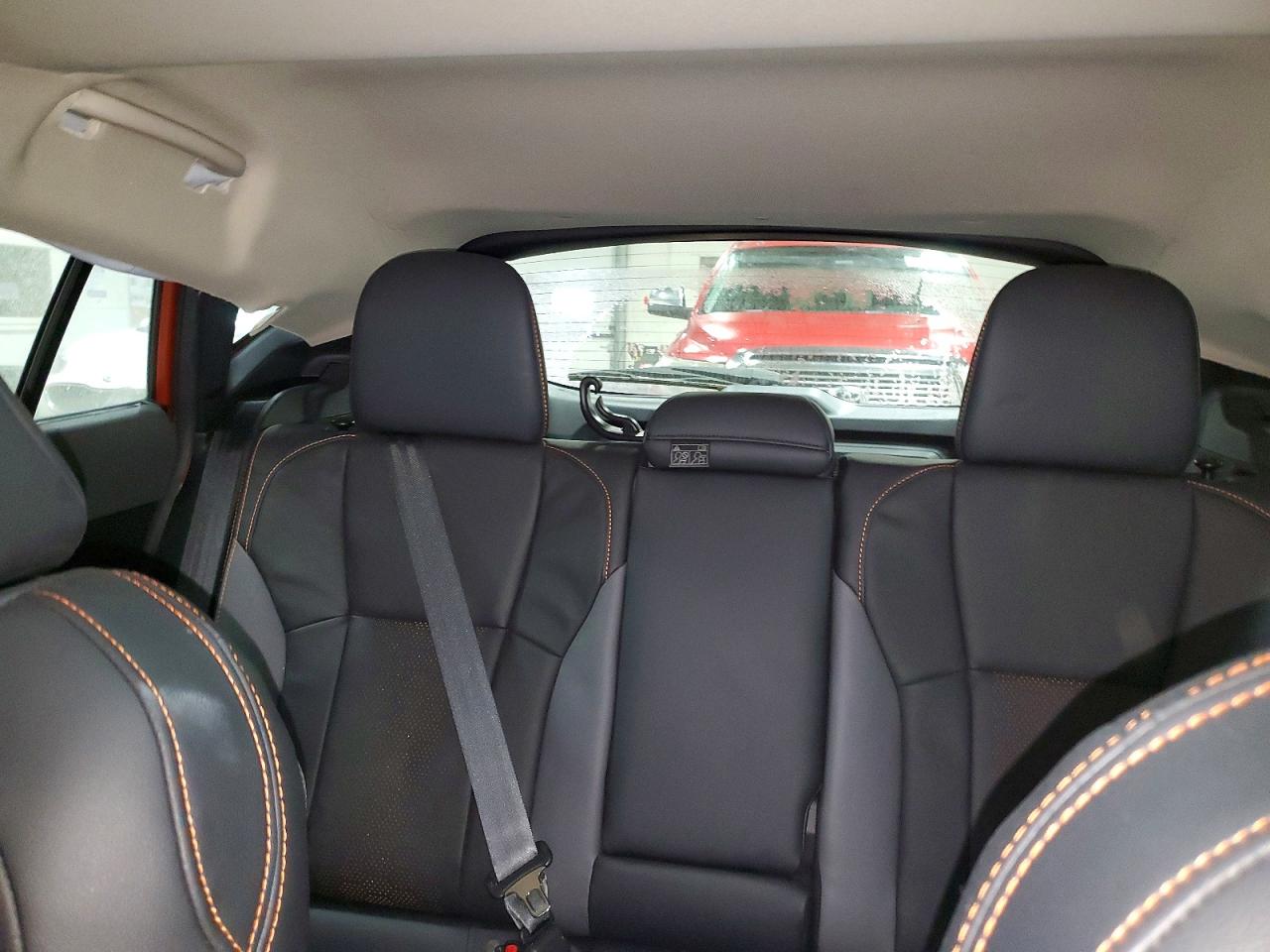 2024 Subaru Crosstrek Limited Orange vin: 4S4GUHN68R3814600