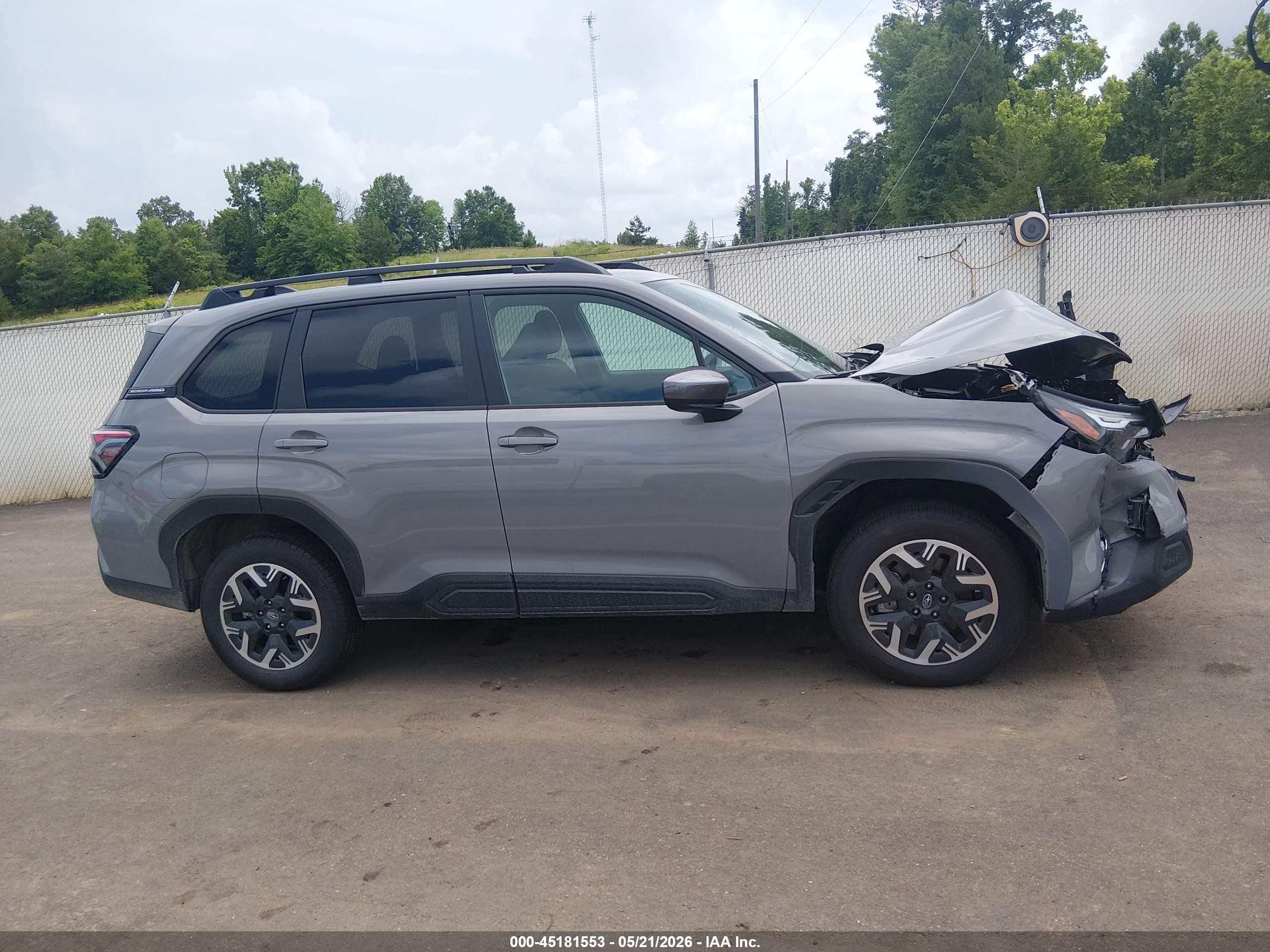 2026 Subaru Forester Premium Серый vin: 4S4SLDD62T3089686