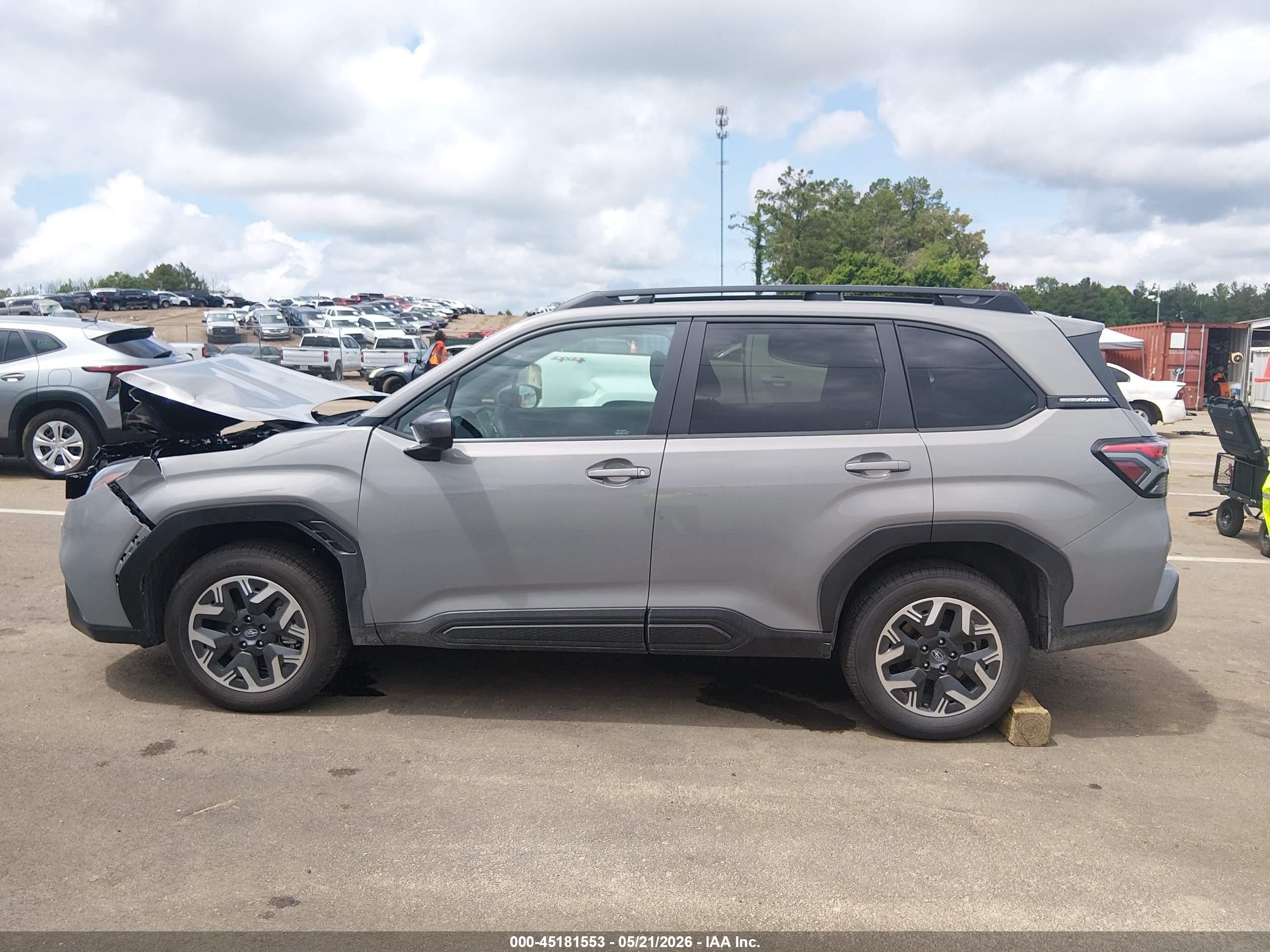 2026 Subaru Forester Premium Серый vin: 4S4SLDD62T3089686