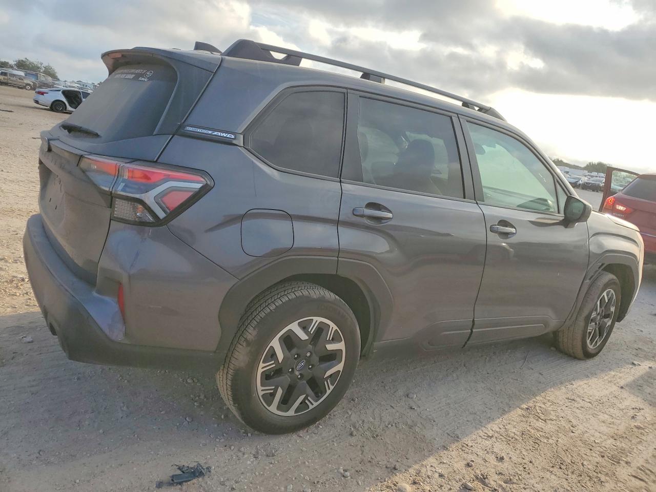 2026 Subaru Forester Premium Серый vin: 4S4SLDD69T3036483