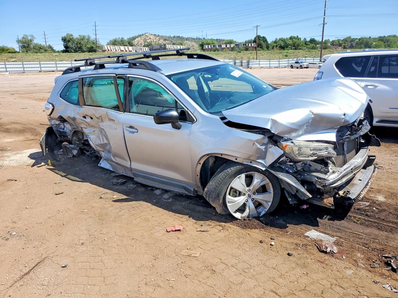 2019 Subaru Ascent Silver vin: 4S4WMAAD2K3421463