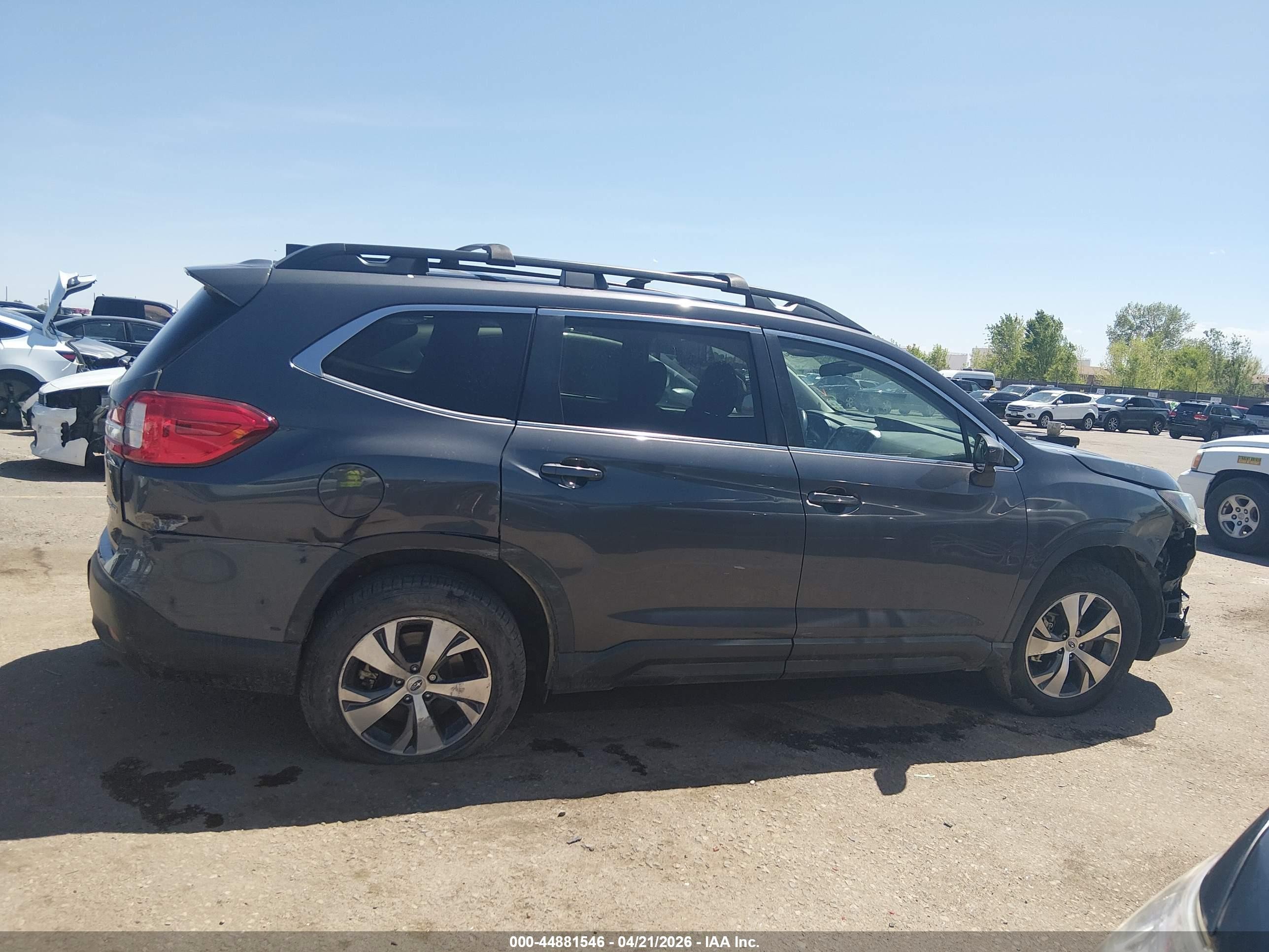 2021 Subaru Ascent Premium Gray vin: 4S4WMABD2M3442671