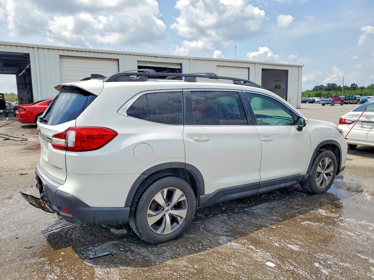 2019 Subaru Ascent Premium Белый vin: 4S4WMABD5K3454357
