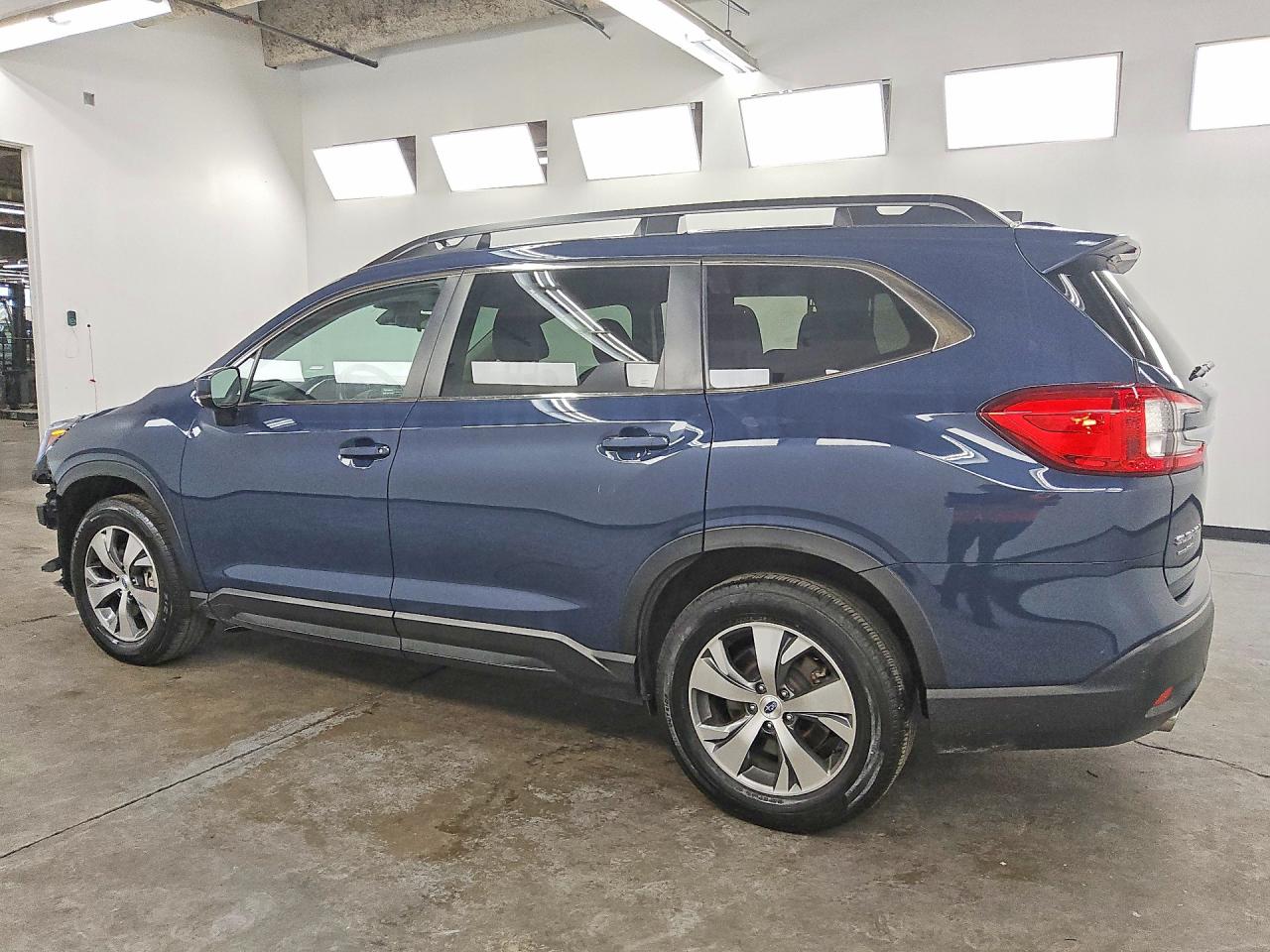 2024 Subaru Ascent Premium Blue vin: 4S4WMABD5R3424382
