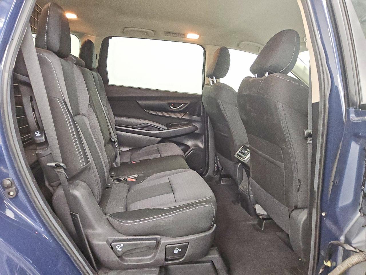 2024 Subaru Ascent Premium Blue vin: 4S4WMABD5R3424382