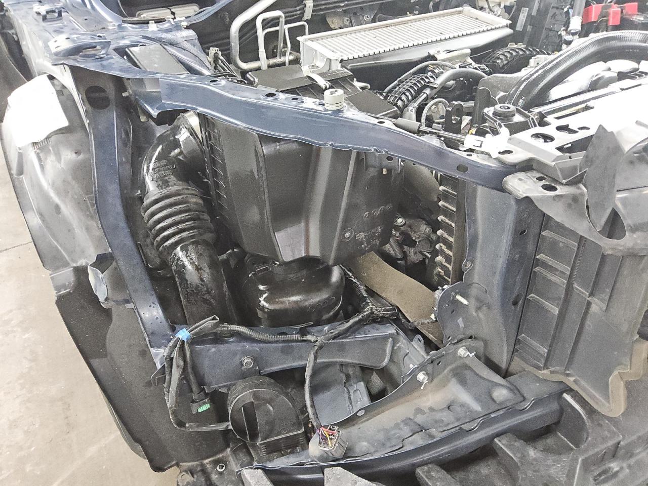 2024 Subaru Ascent Premium Blue vin: 4S4WMABD5R3424382 Damage: Right Head Lamp, Missing, Replacement Required