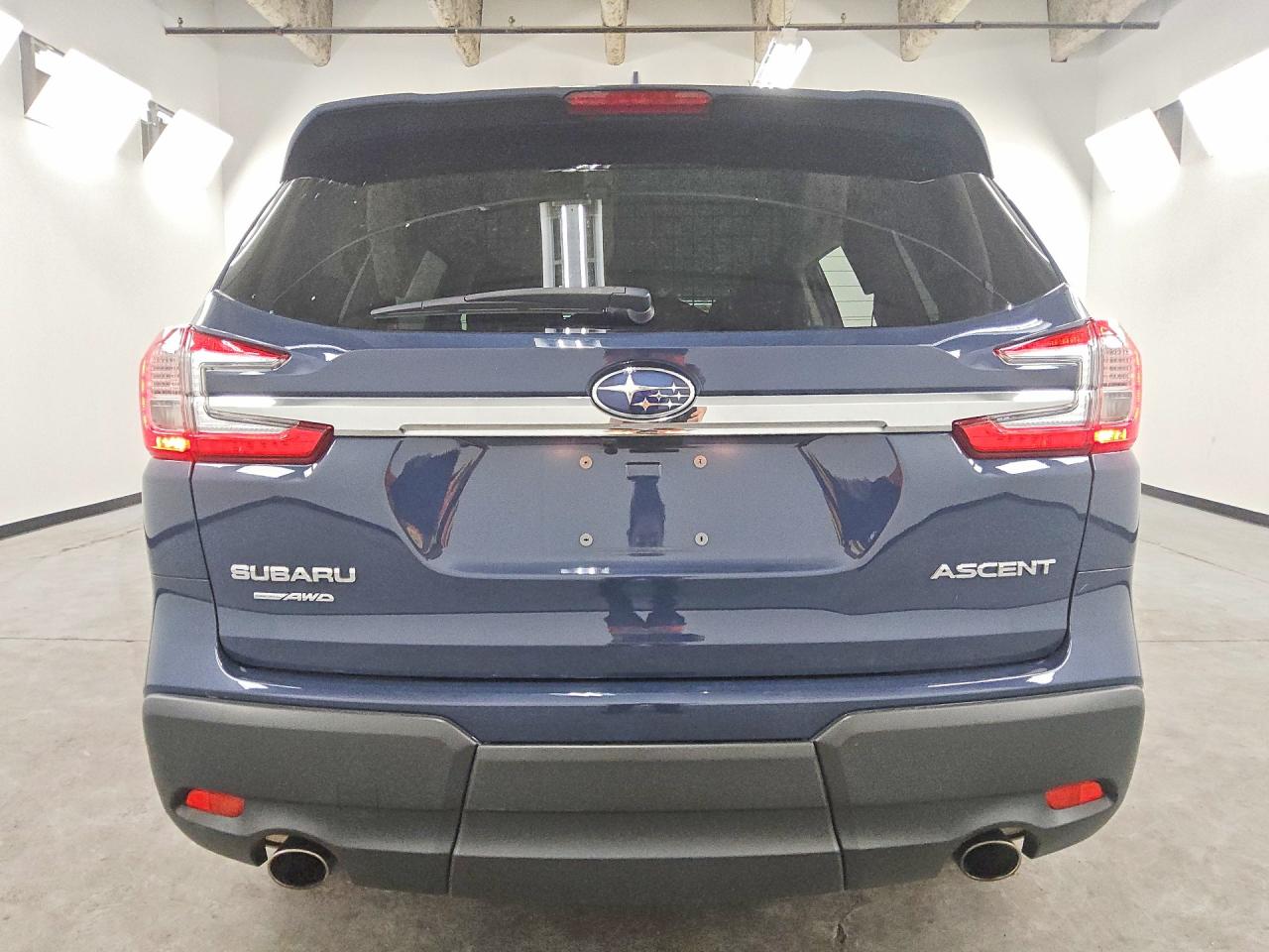 2024 Subaru Ascent Premium Blue vin: 4S4WMABD5R3424382