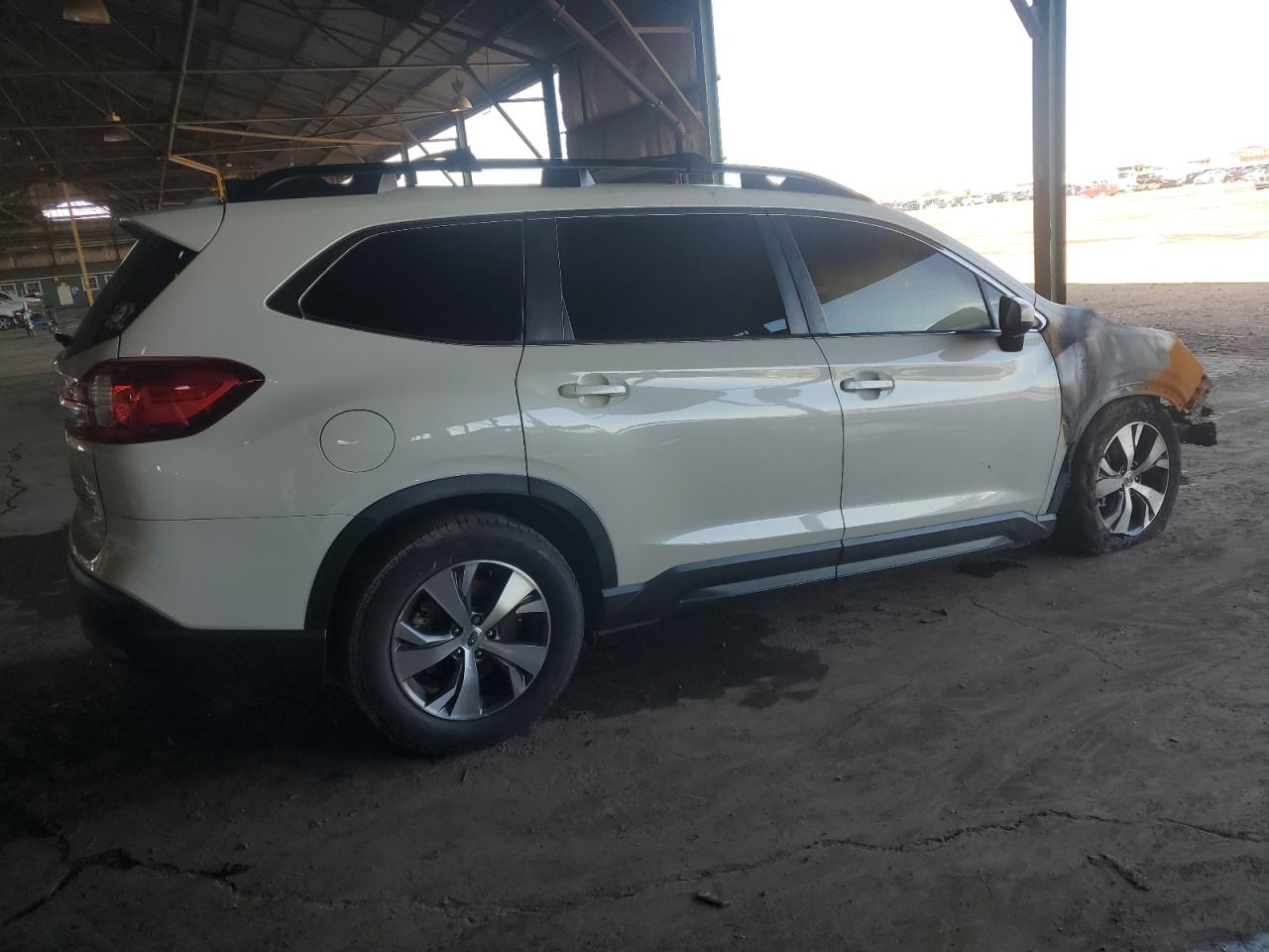 2020 Subaru Ascent Premium White vin: 4S4WMACD0L3457926