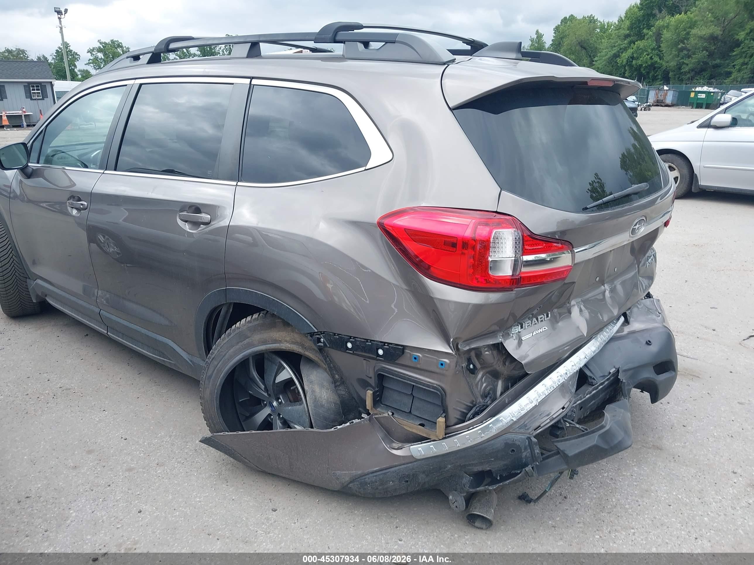 2021 Subaru Ascent Premium Brown vin: 4S4WMACD0M3404564