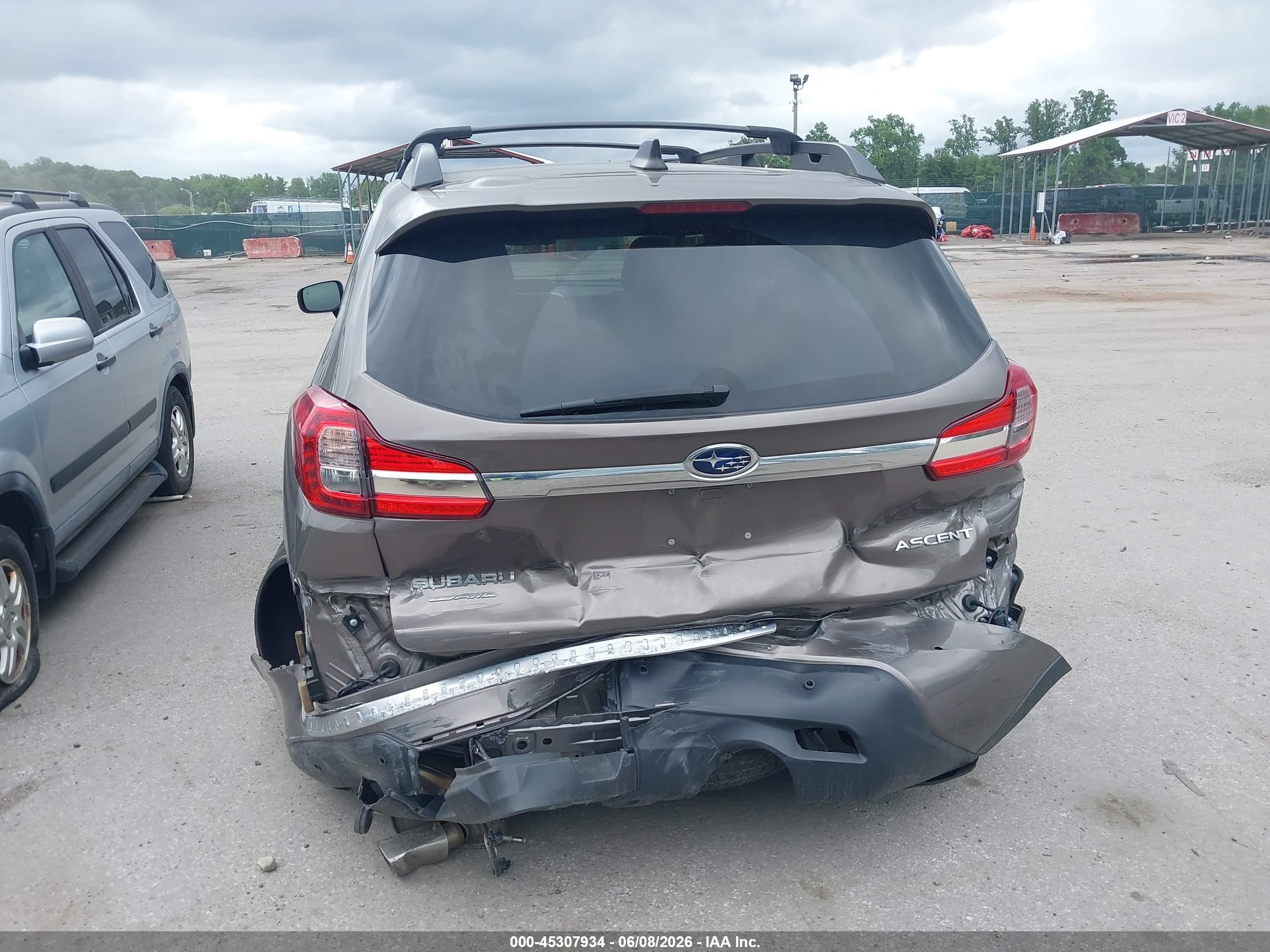 2021 Subaru Ascent Premium Brown vin: 4S4WMACD0M3404564