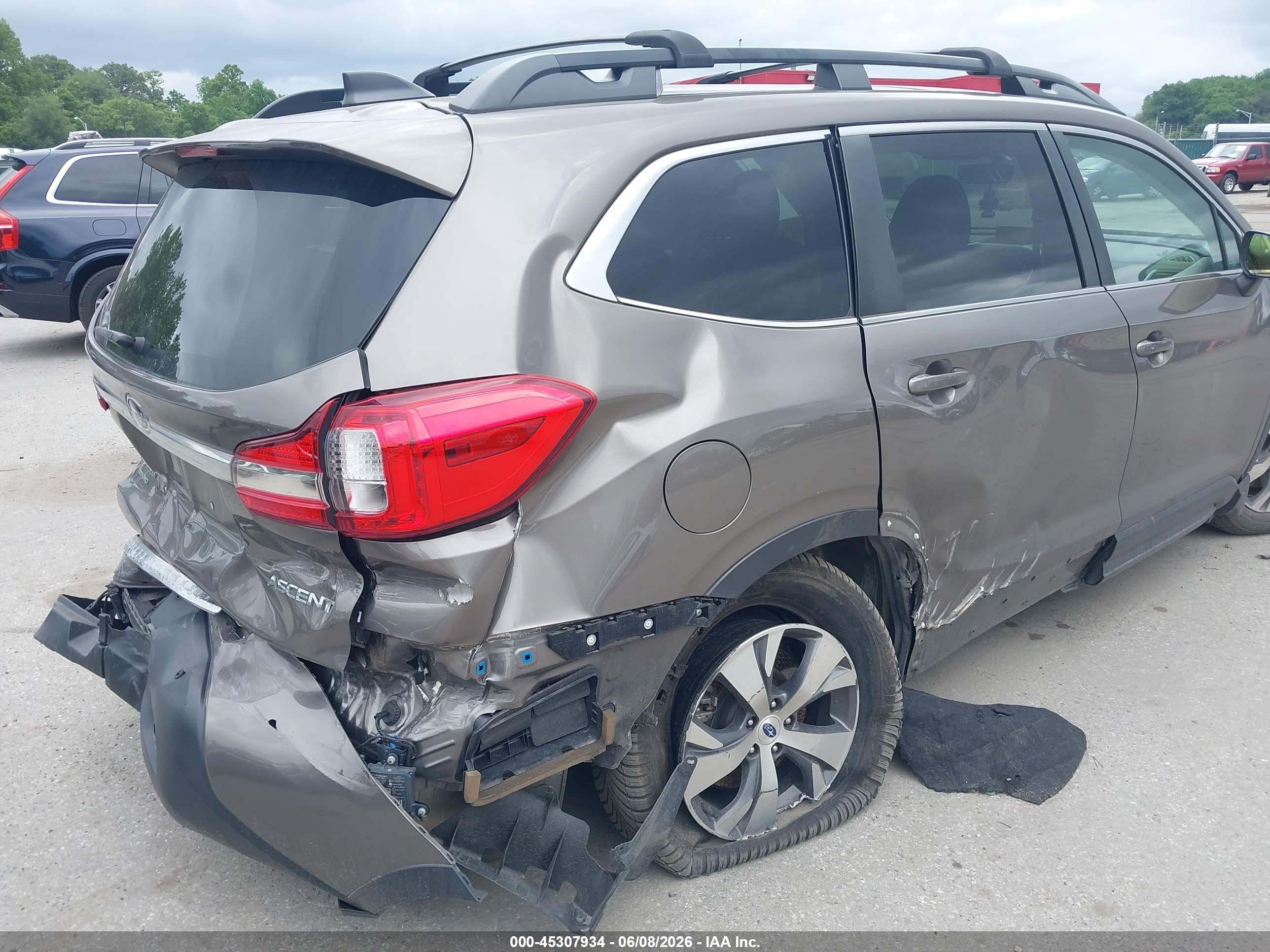 2021 Subaru Ascent Premium Brown vin: 4S4WMACD0M3404564