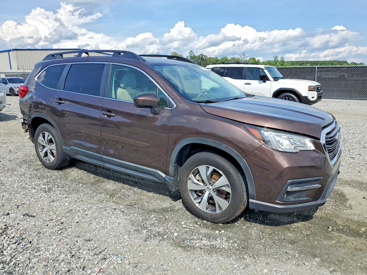 2019 Subaru Ascent Premium Brown vin: 4S4WMACD5K3477278