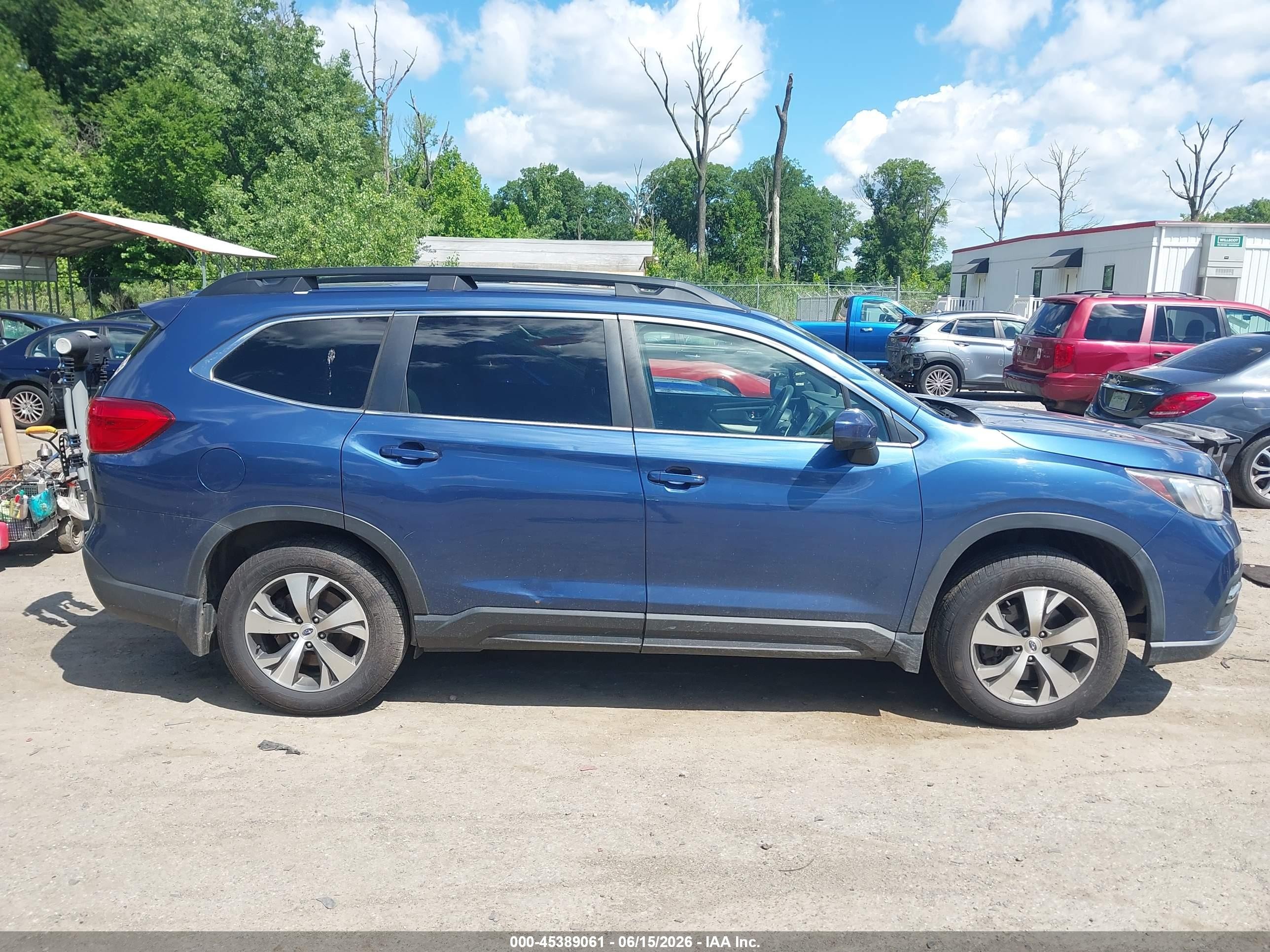 2019 Subaru Ascent Premium Blue vin: 4S4WMACD7K3478268