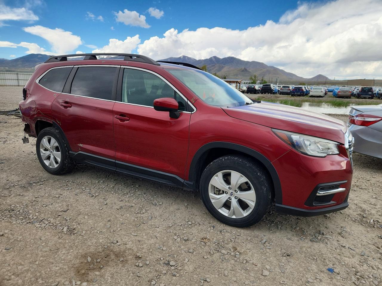 2019 Subaru Ascent Premium Red vin: 4S4WMACDXK3405119