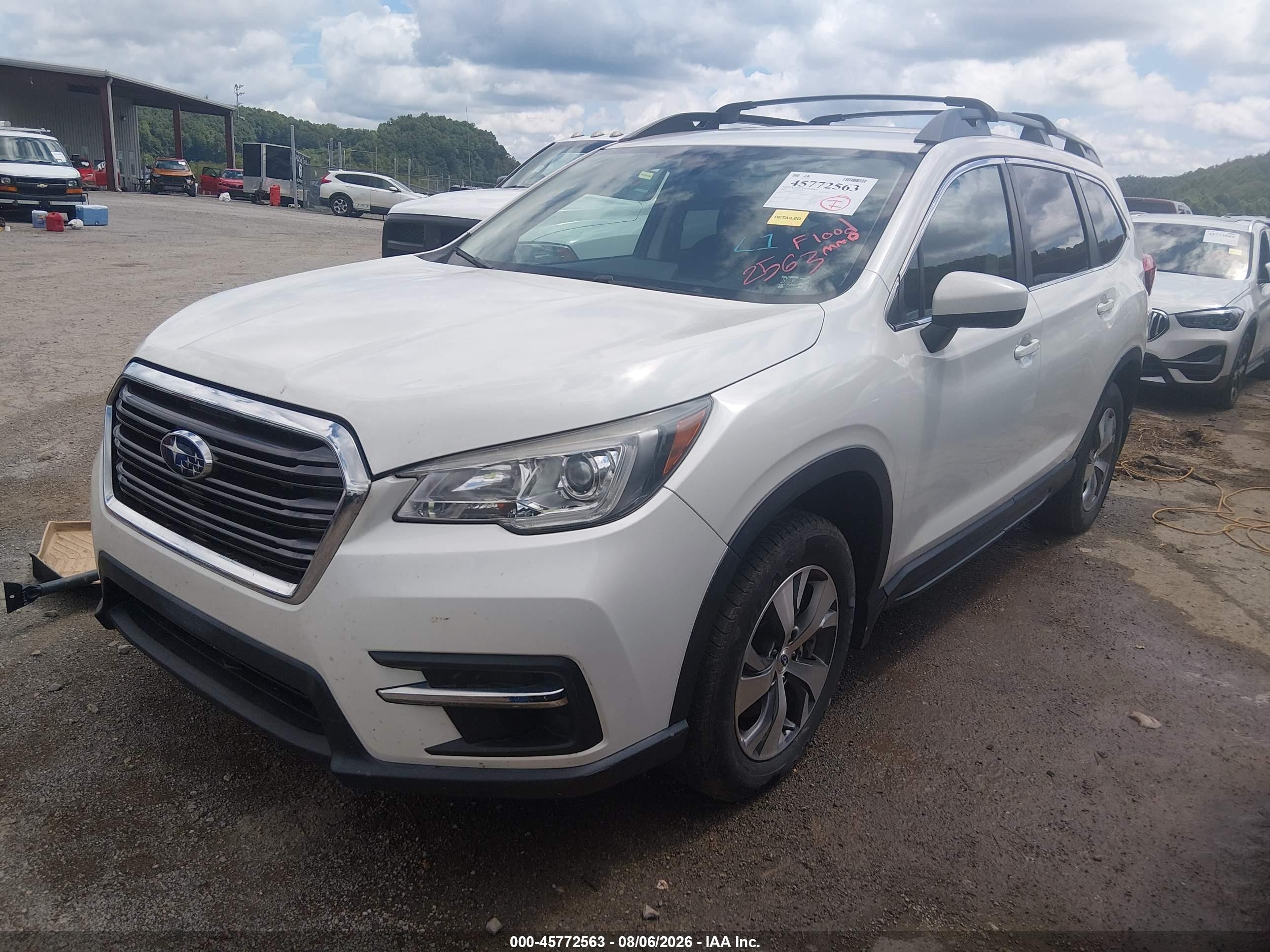 2020 Subaru Ascent Premium White vin: 4S4WMAFD7L3431528