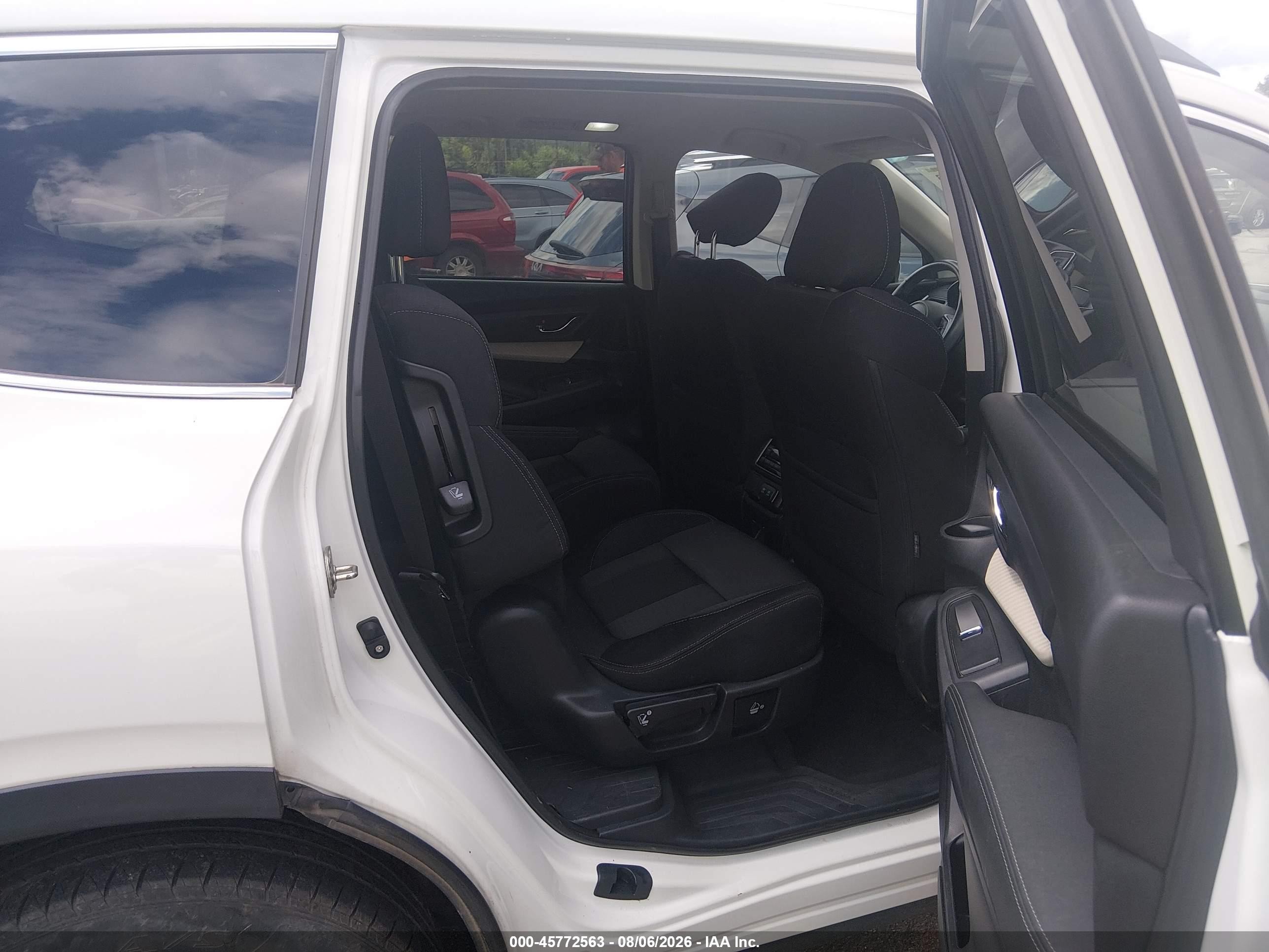 2020 Subaru Ascent Premium White vin: 4S4WMAFD7L3431528