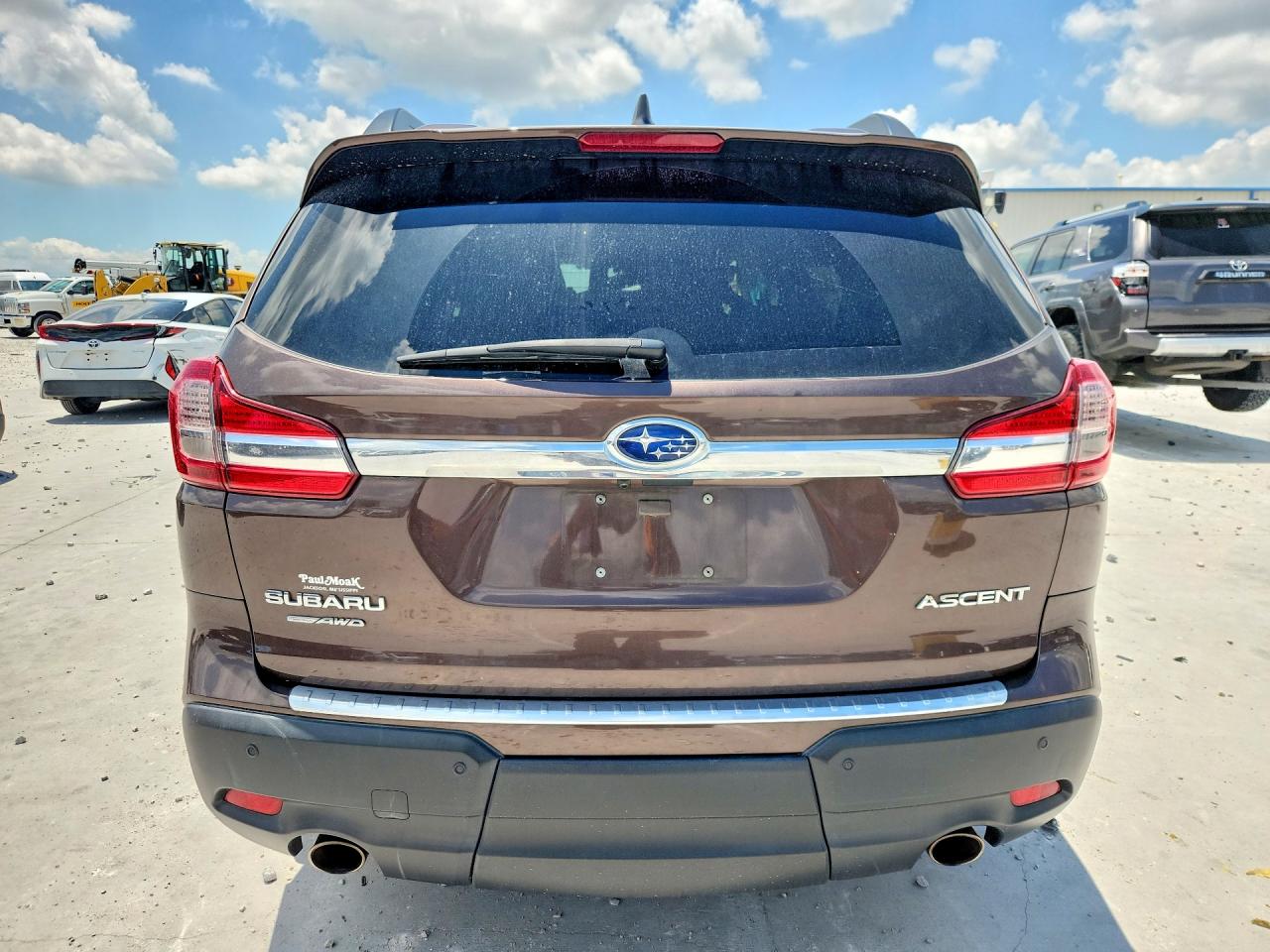 2020 Subaru Ascent Premium Brown vin: 4S4WMAFD9L3430316