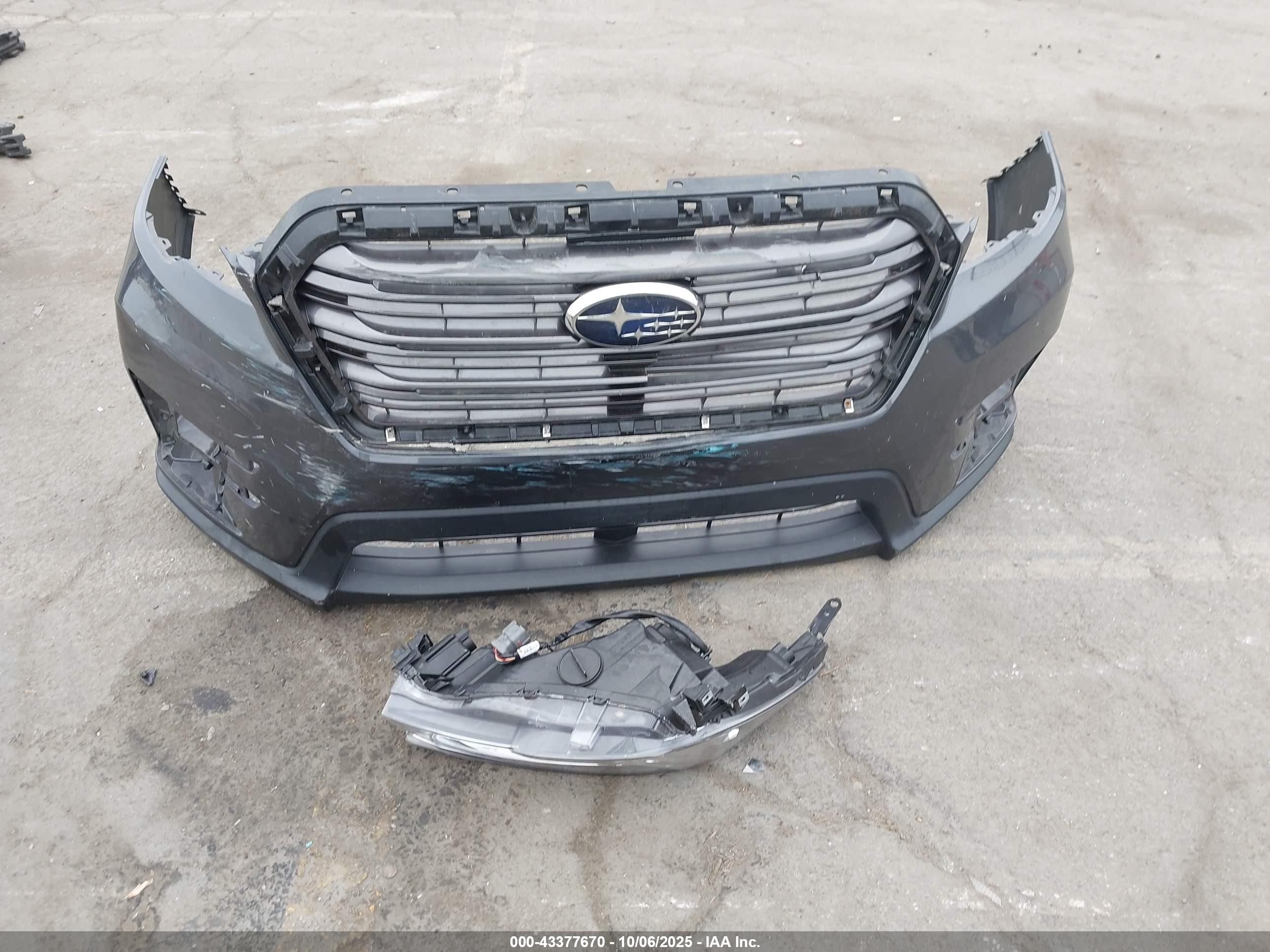 2021 Subaru Ascent Premium Серый vin: 4S4WMAFD9M3440488