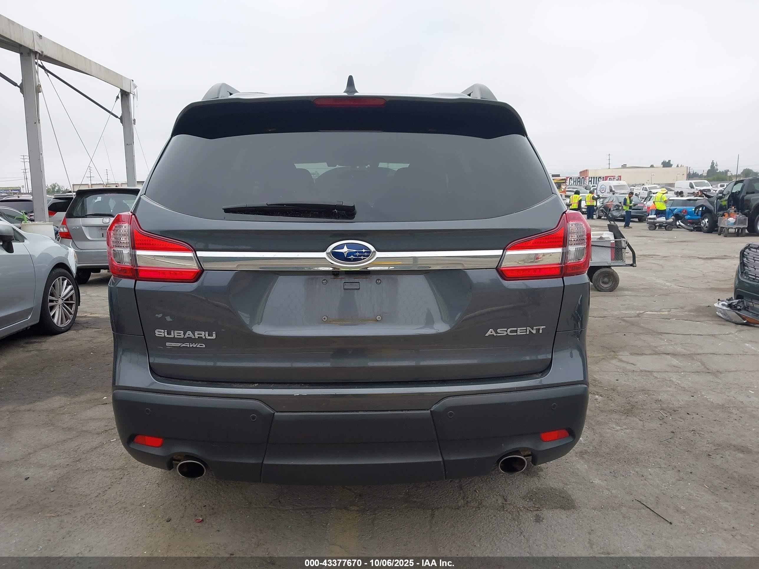 2021 Subaru Ascent Premium Серый vin: 4S4WMAFD9M3440488